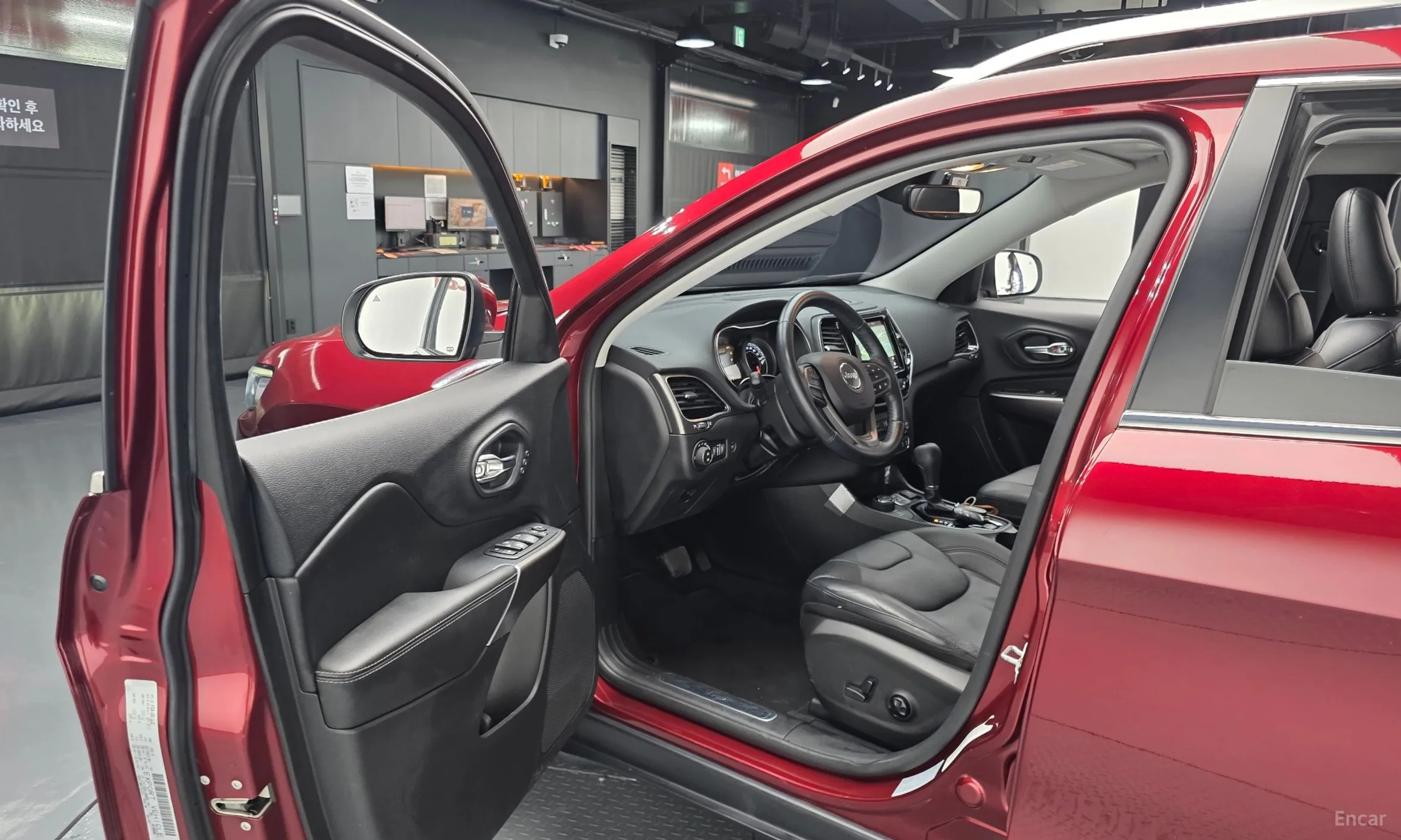 Jeep Cherokee (KL) превью 11