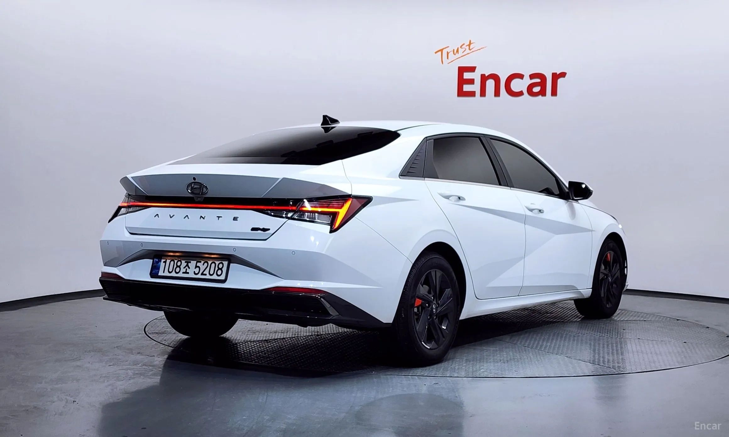 Hyundai Avante Hybrid (CN7)
