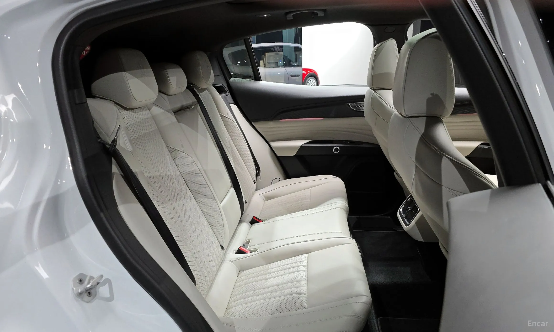 Maserati Grekale превью 12