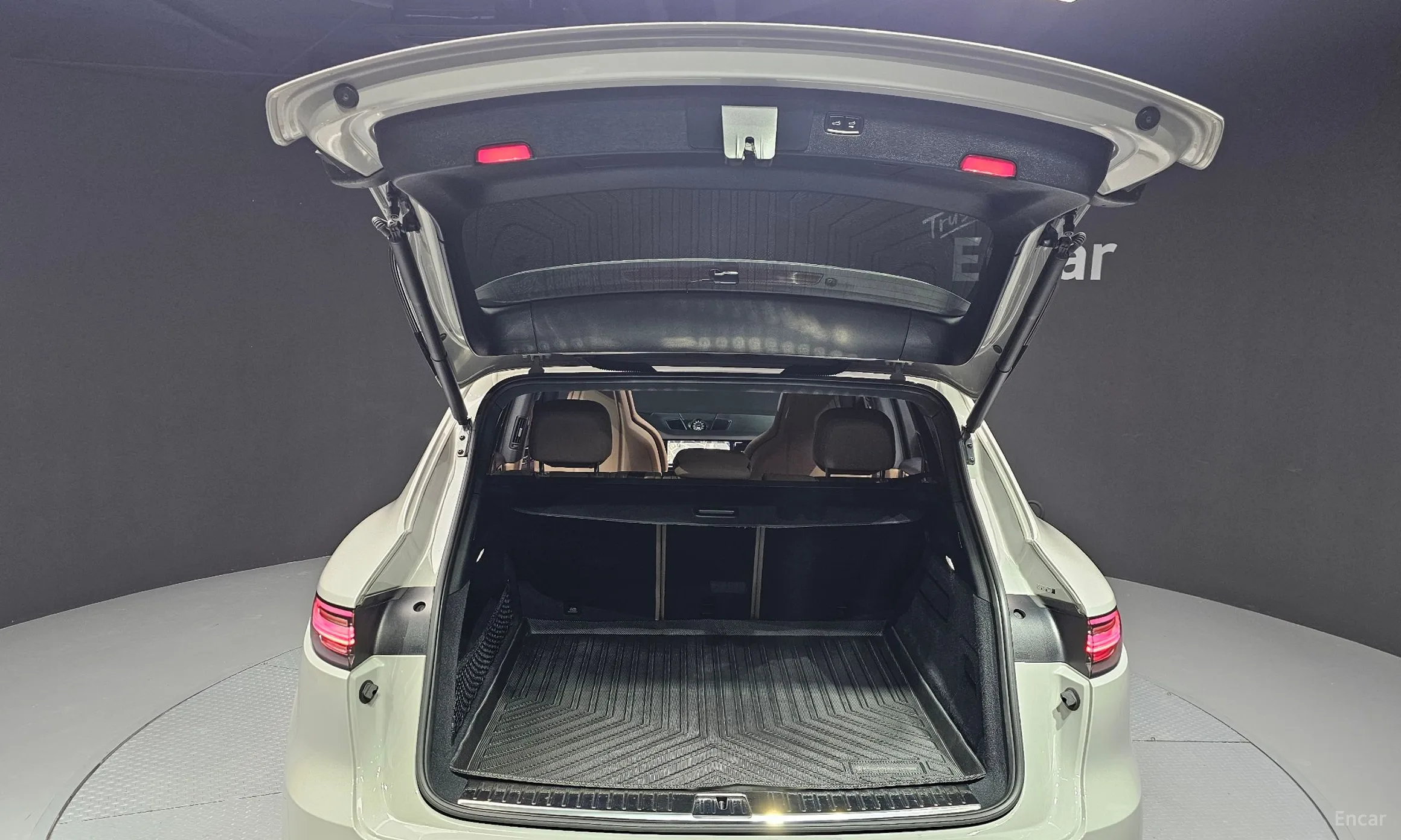 Porsche Cayenne (PO536) превью 20