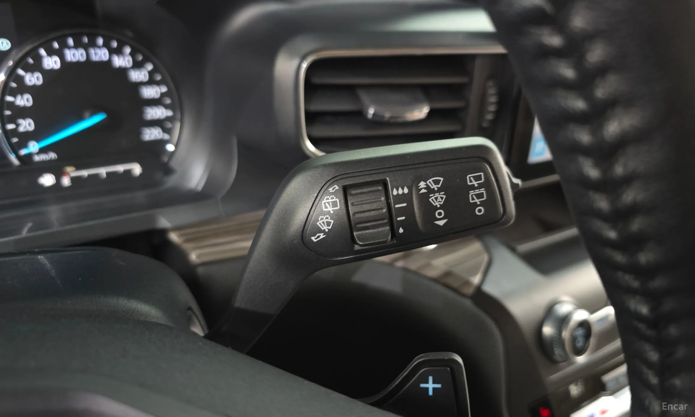 Ford Explorer 6th Generation превью 17