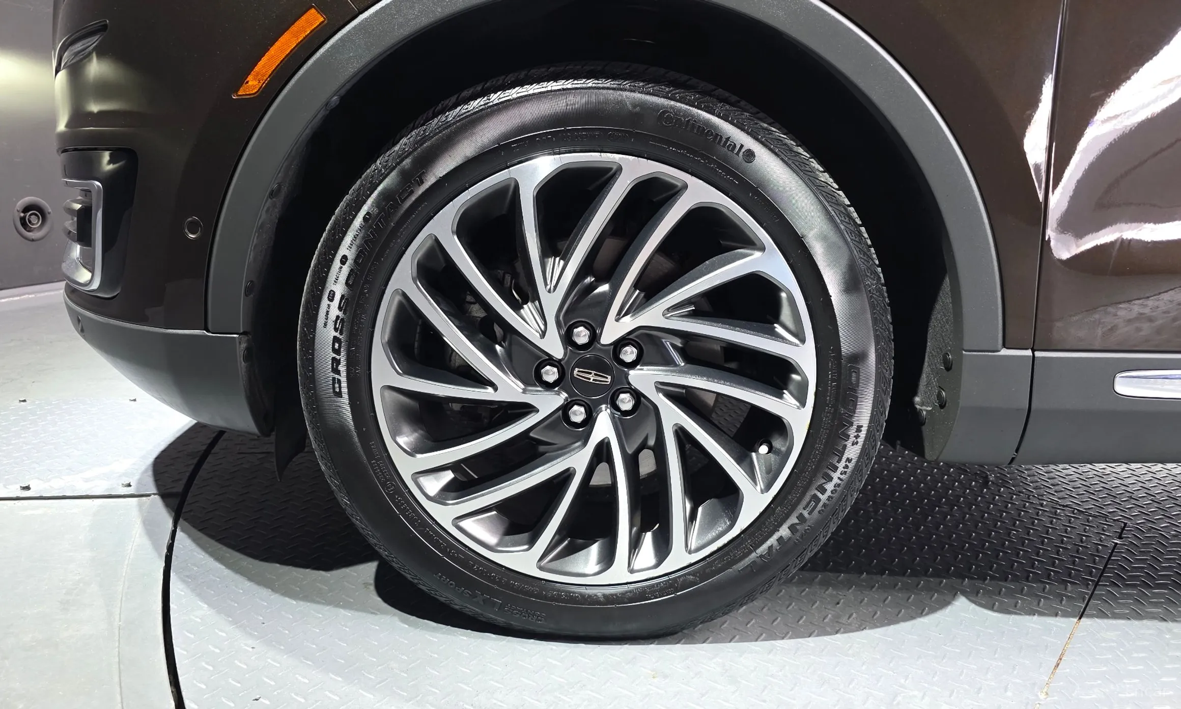 Lincoln Nautilus Gen 1 превью 5