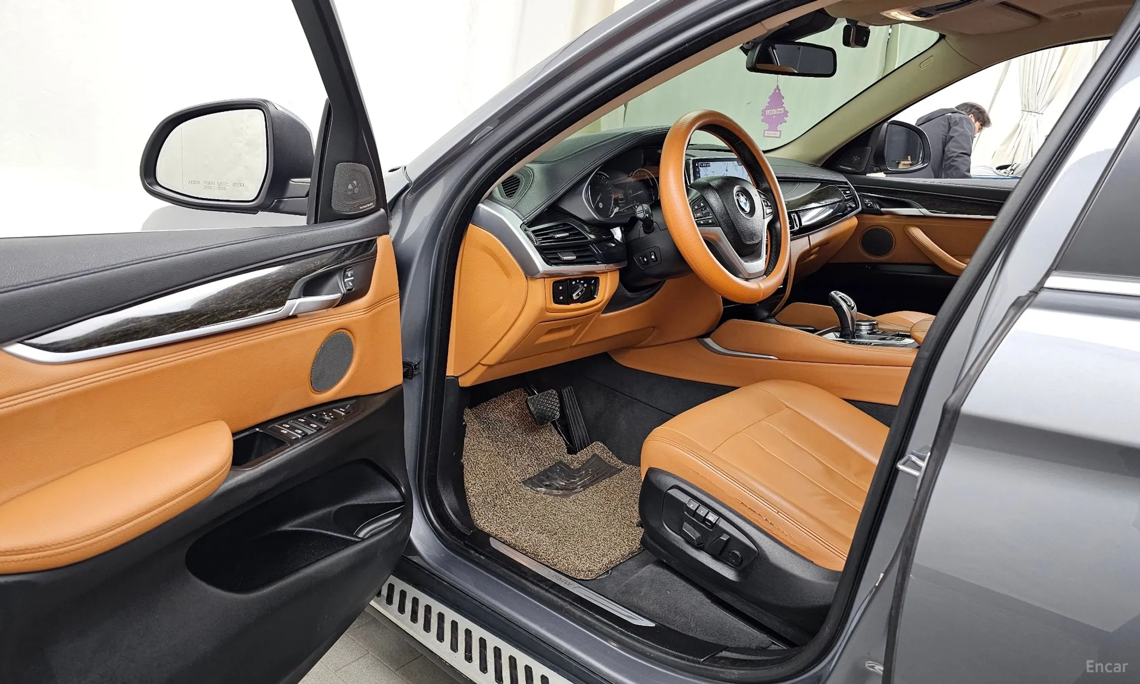 BMW X6 (F16) превью 10