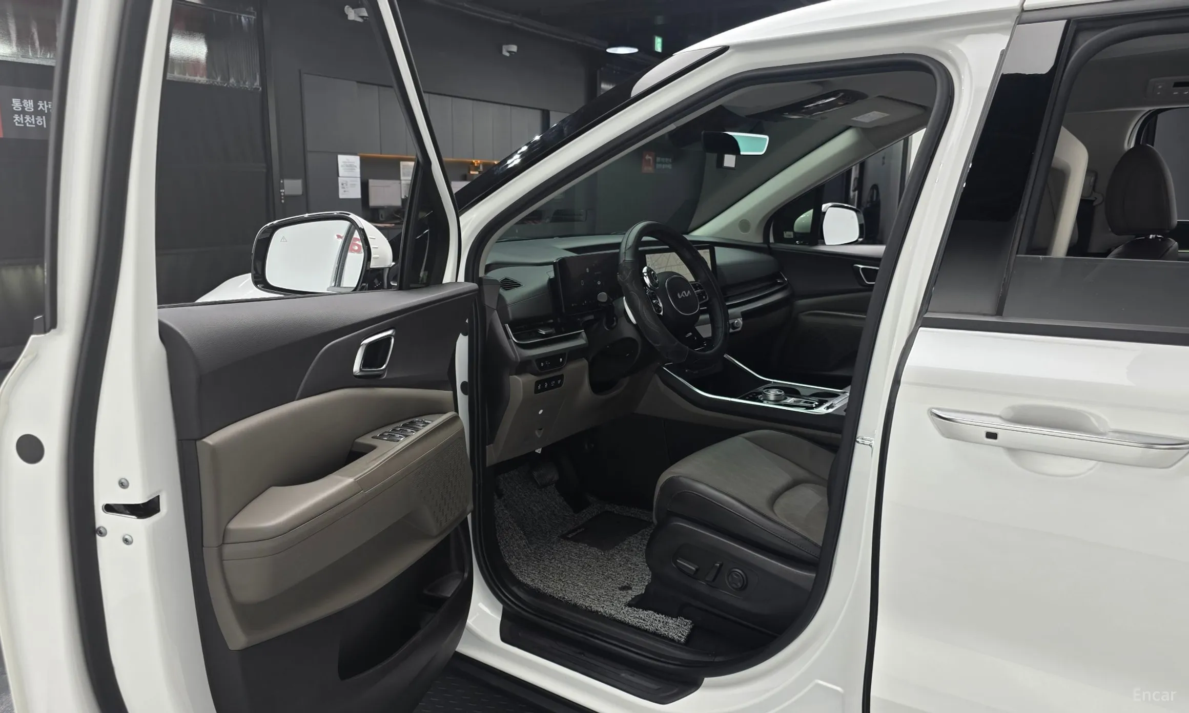 Kia Carnival 4th Generation превью 11