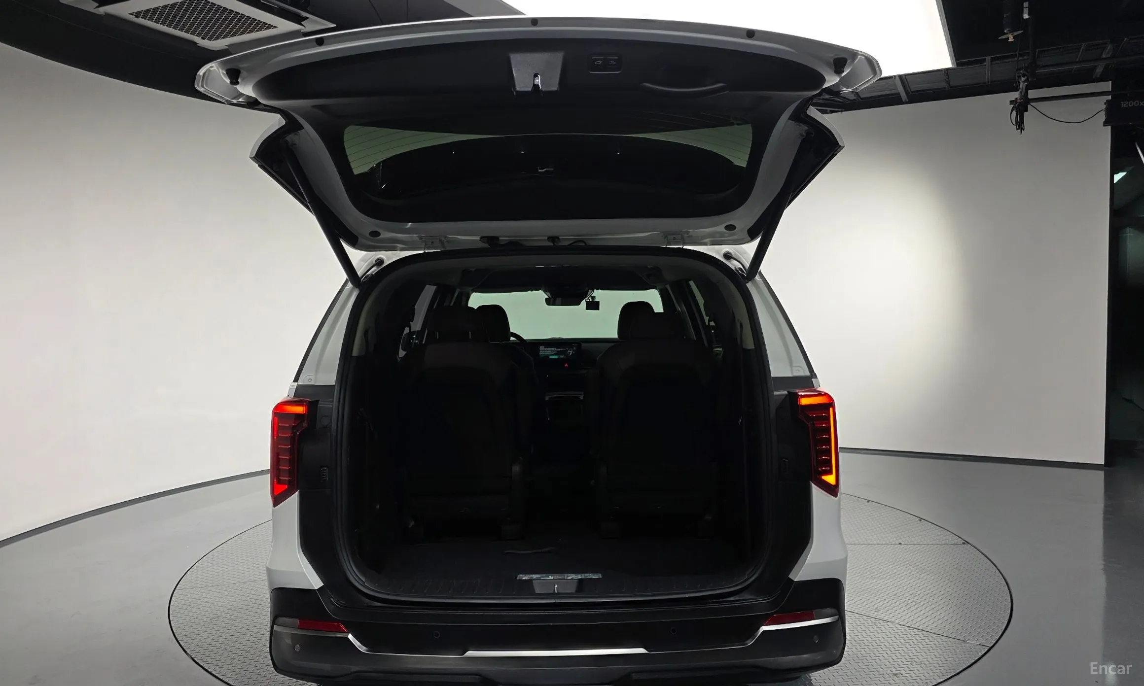 Kia Carnival 4th Generation превью 20