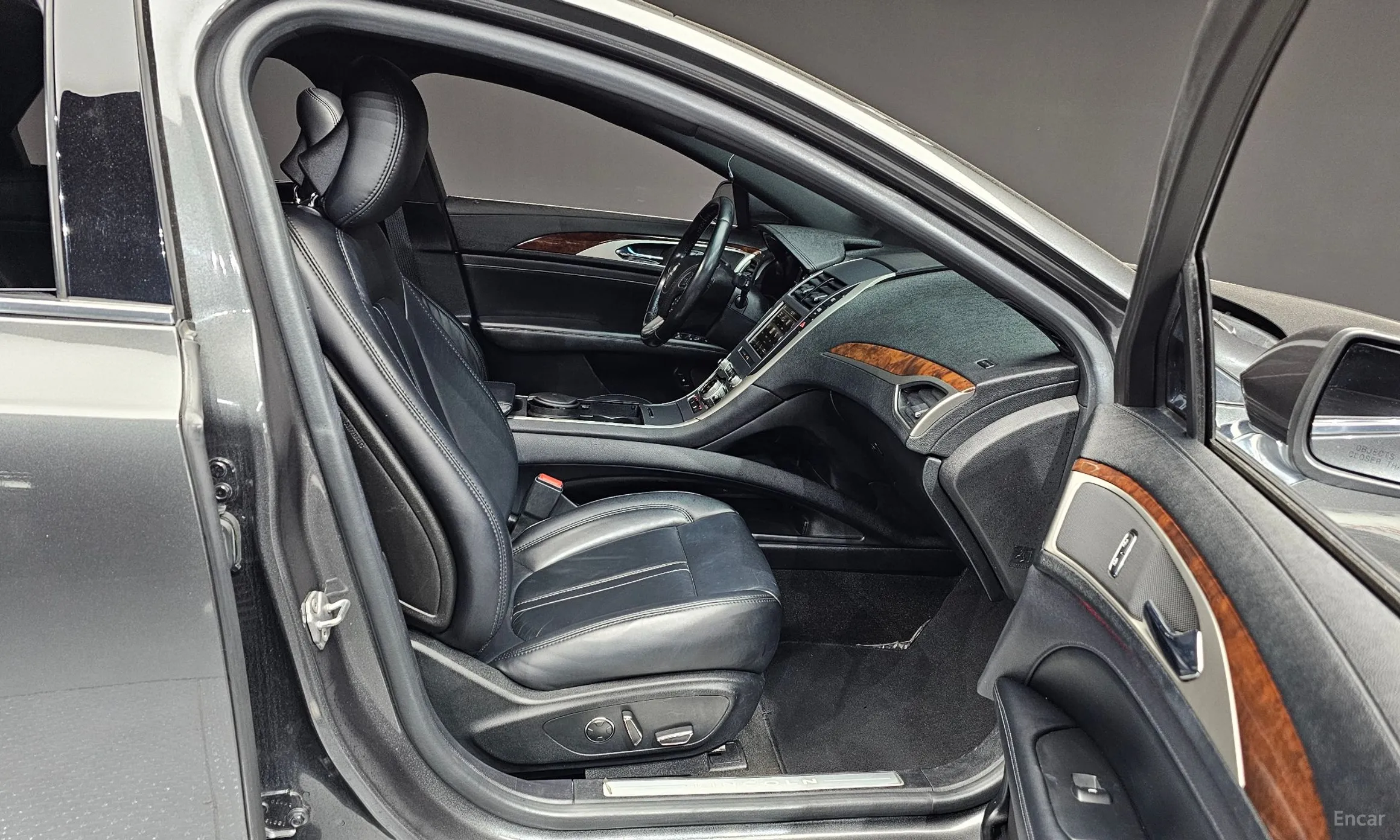 Lincoln New MKZ превью 12
