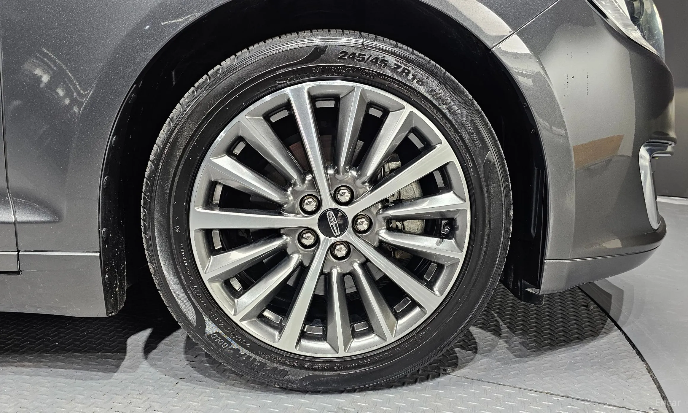 Lincoln New MKZ превью 5