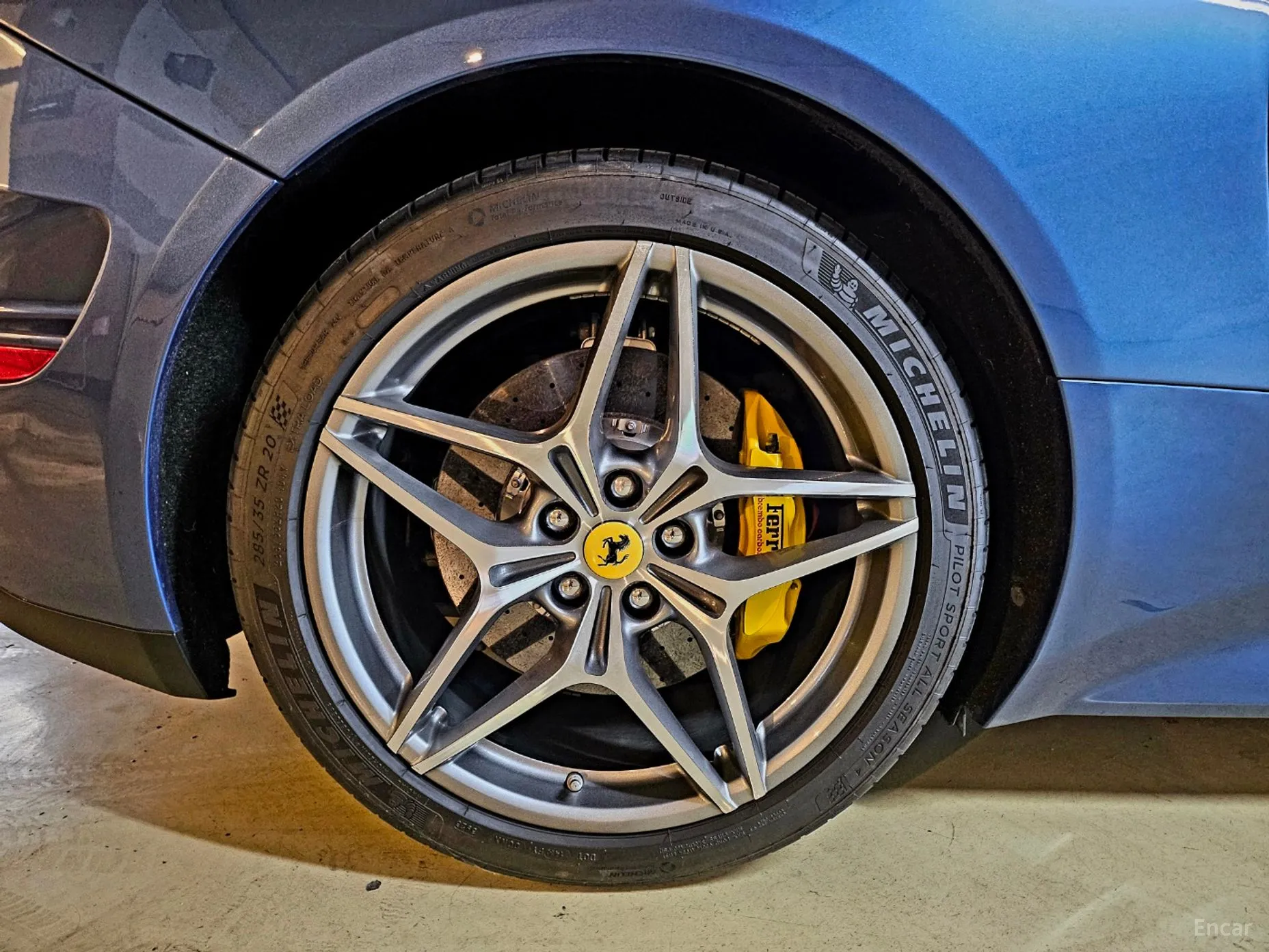 Ferrari California превью 5