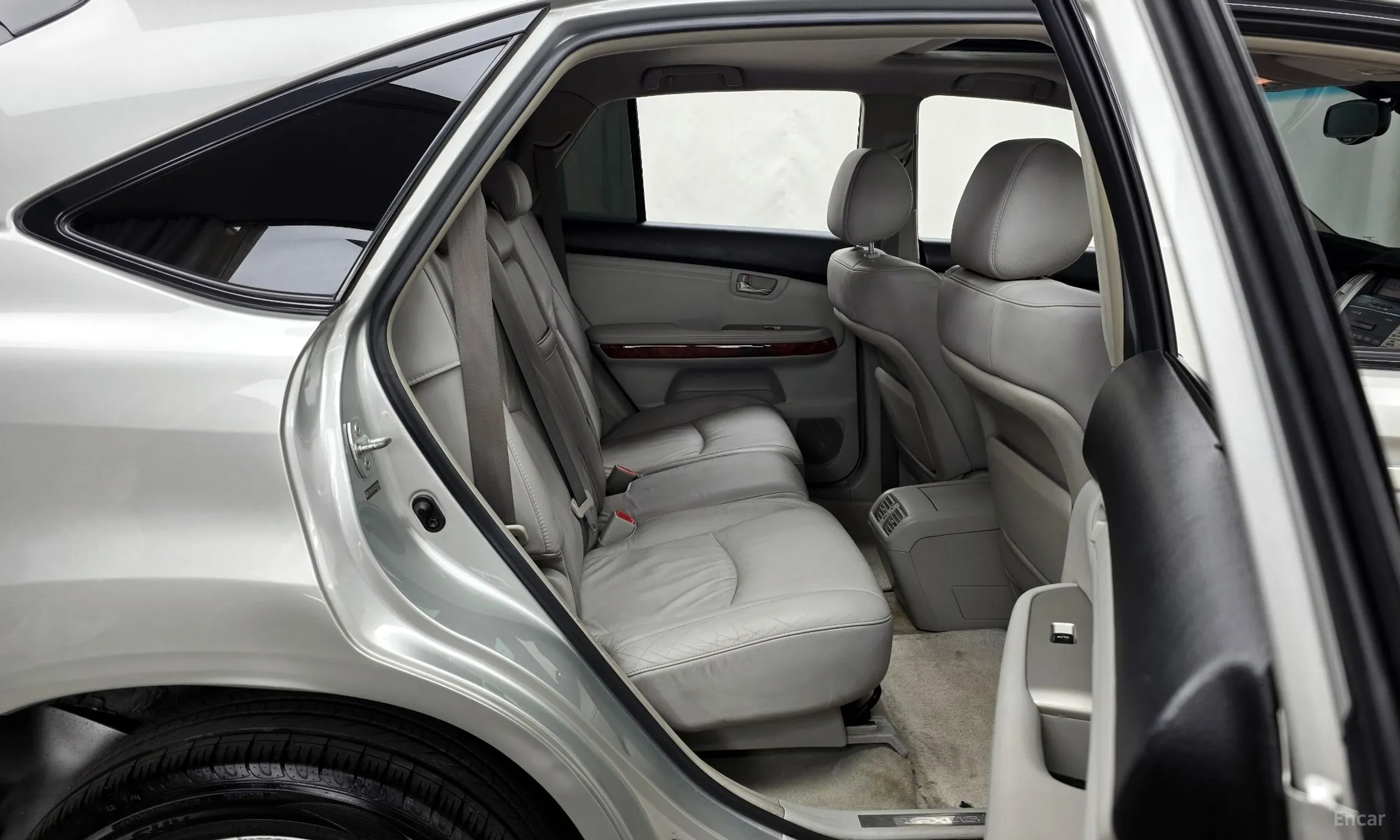Lexus RX330 превью 12