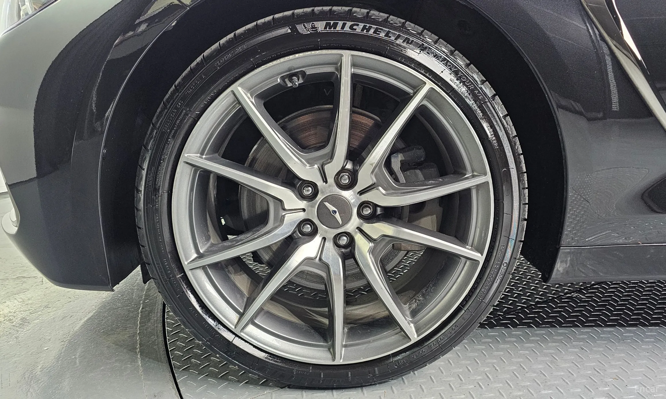 Genesis G70 превью 5