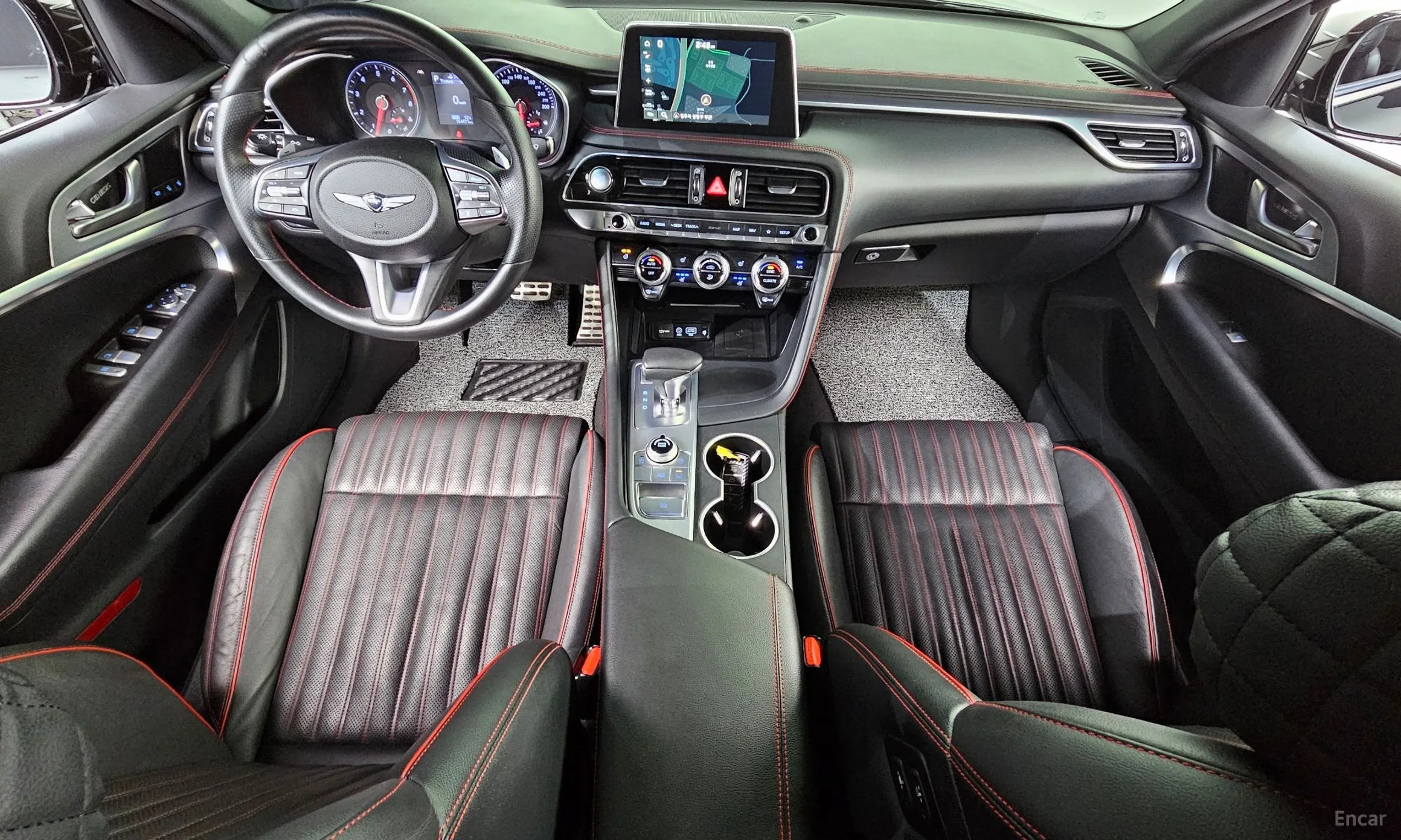 Genesis G70 превью 7