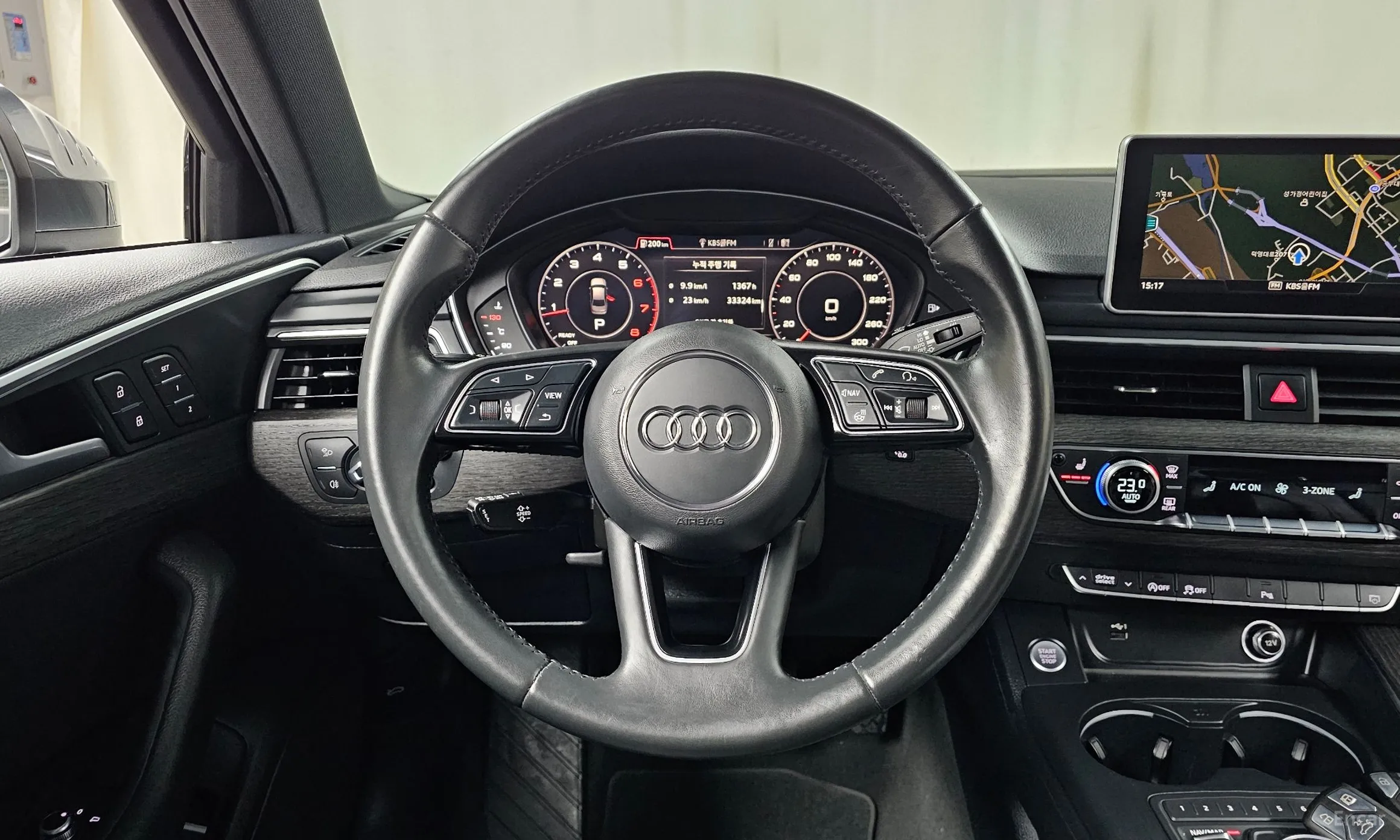 Audi A4 (B9) превью 13