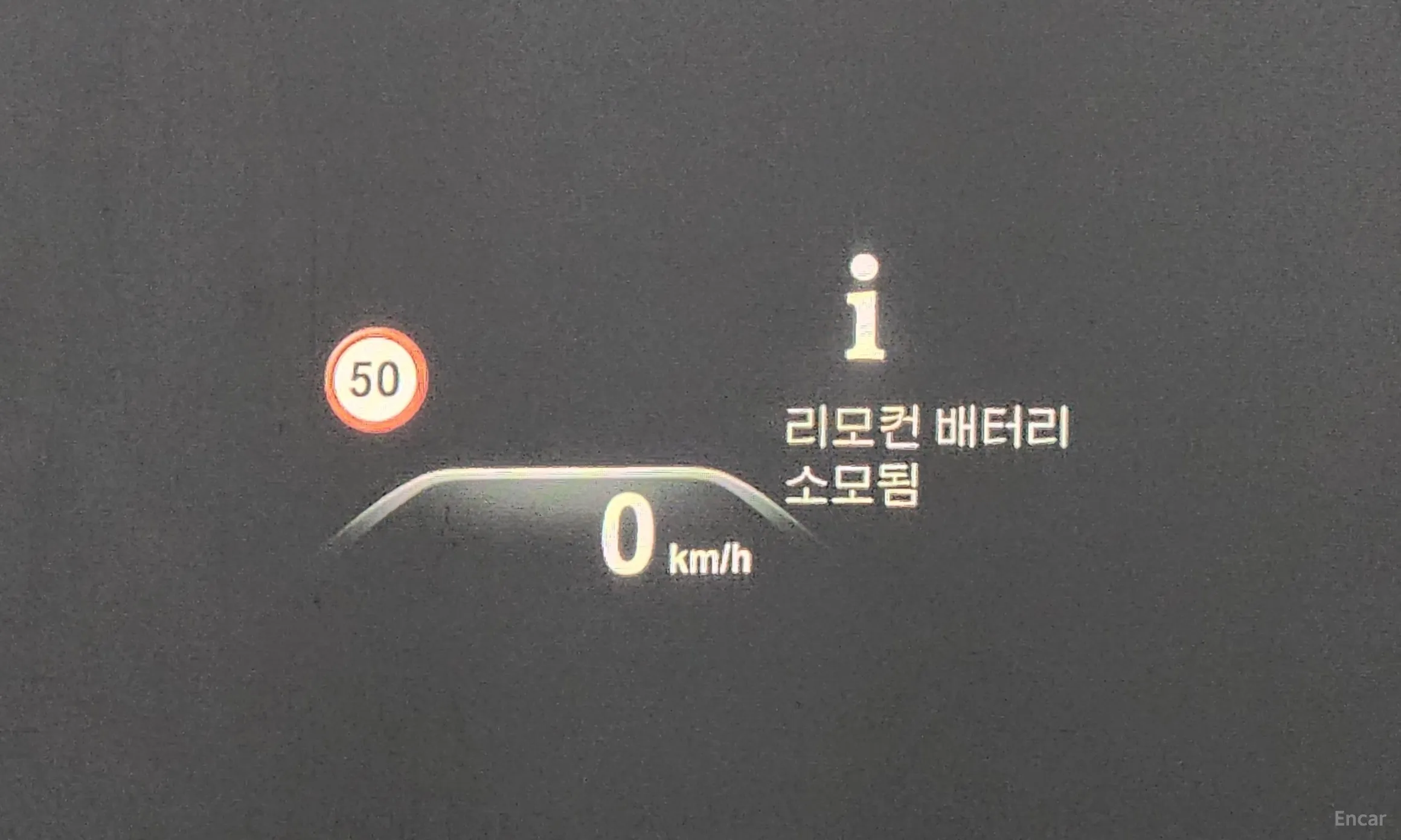 BMW 5 Series (G30) превью 17