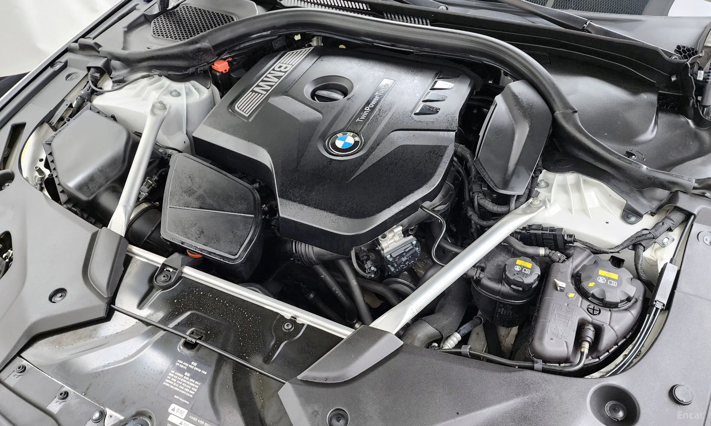 BMW 5 Series (G30) превью 6
