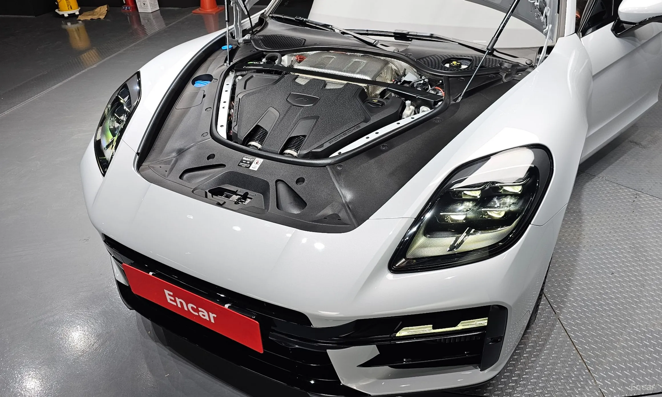 Porsche Panamera (976) превью 6