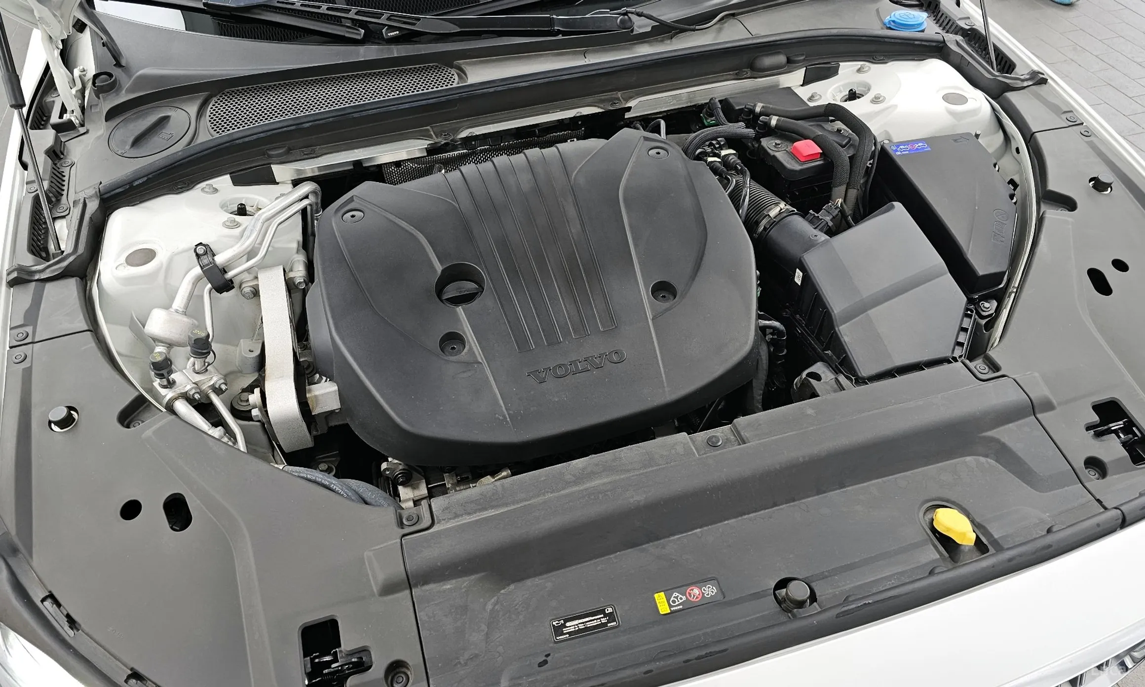 Volvo S90 превью 6