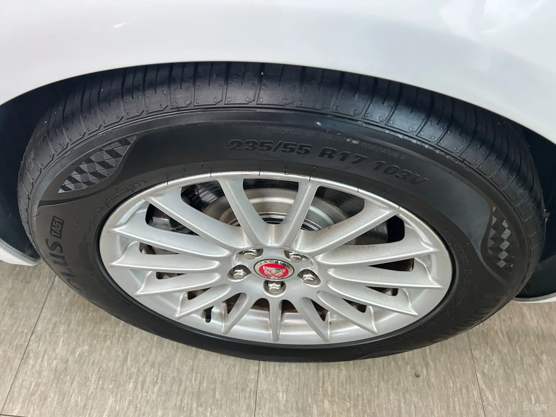 Jaguar New XF превью 16