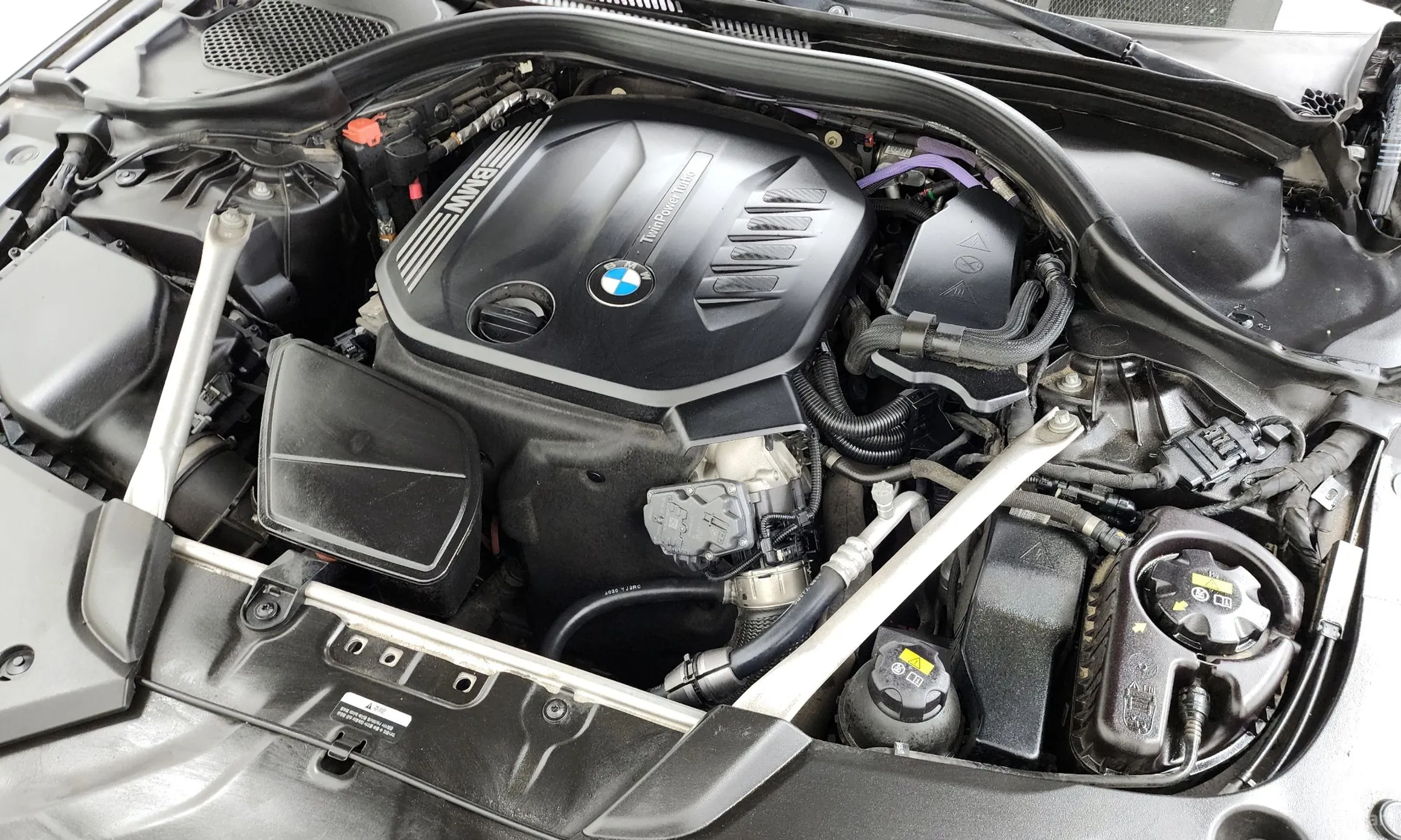 BMW 5 Series (G30) превью 6