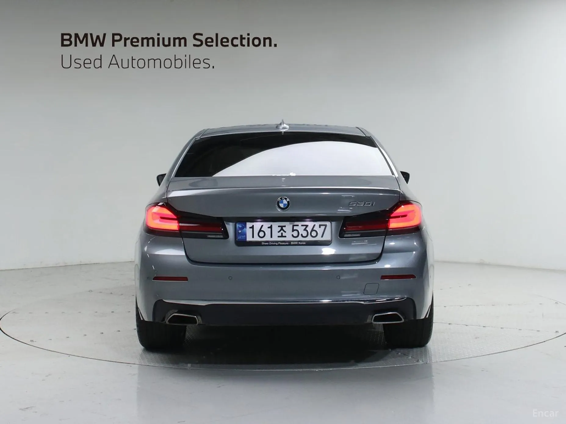 BMW 5 Series (G30) превью 3