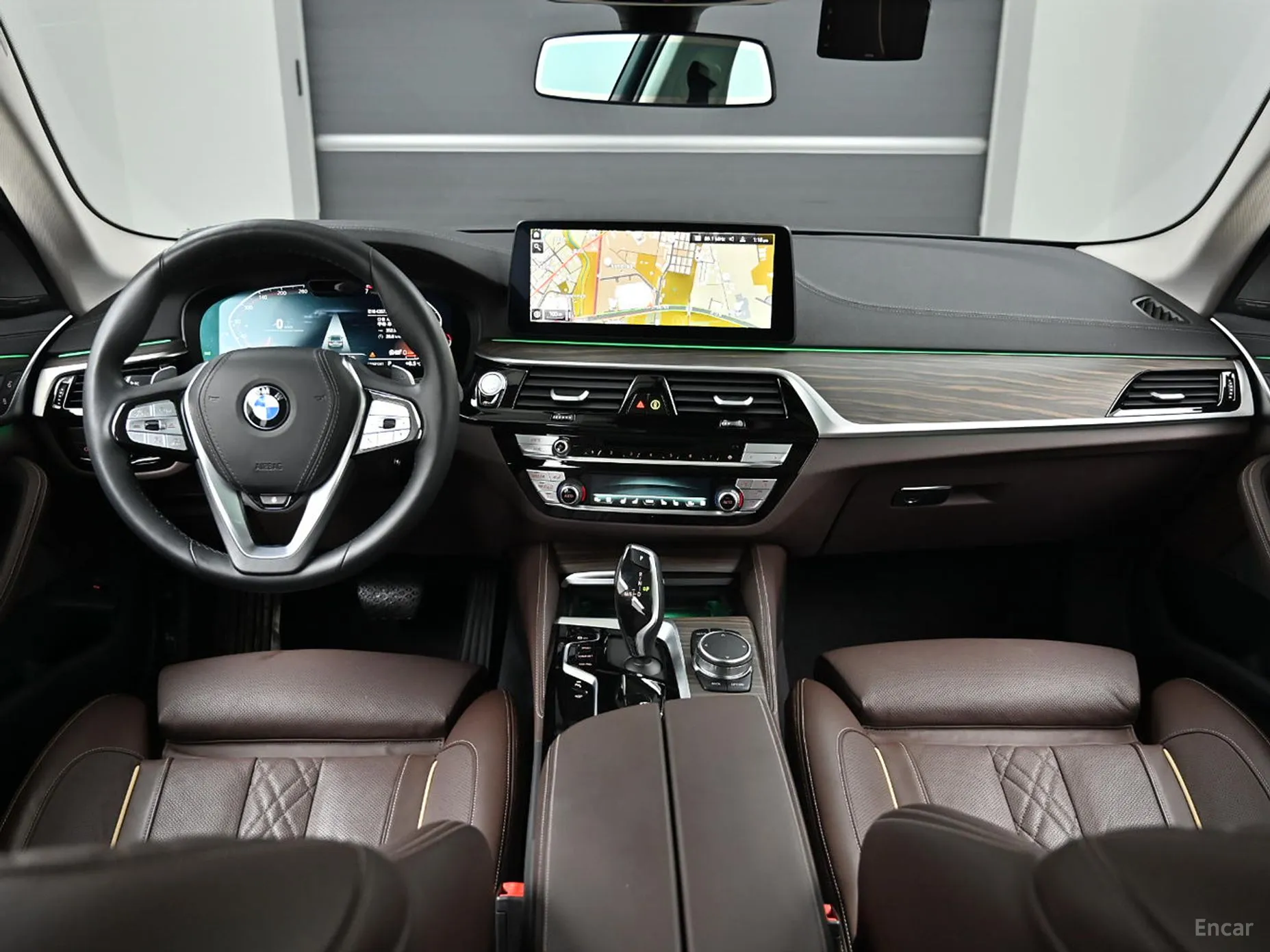 BMW 5 Series (G30) превью 6