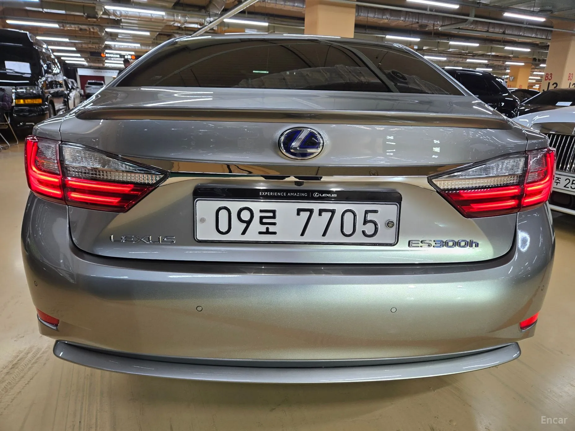 Lexus New ES300h превью 3