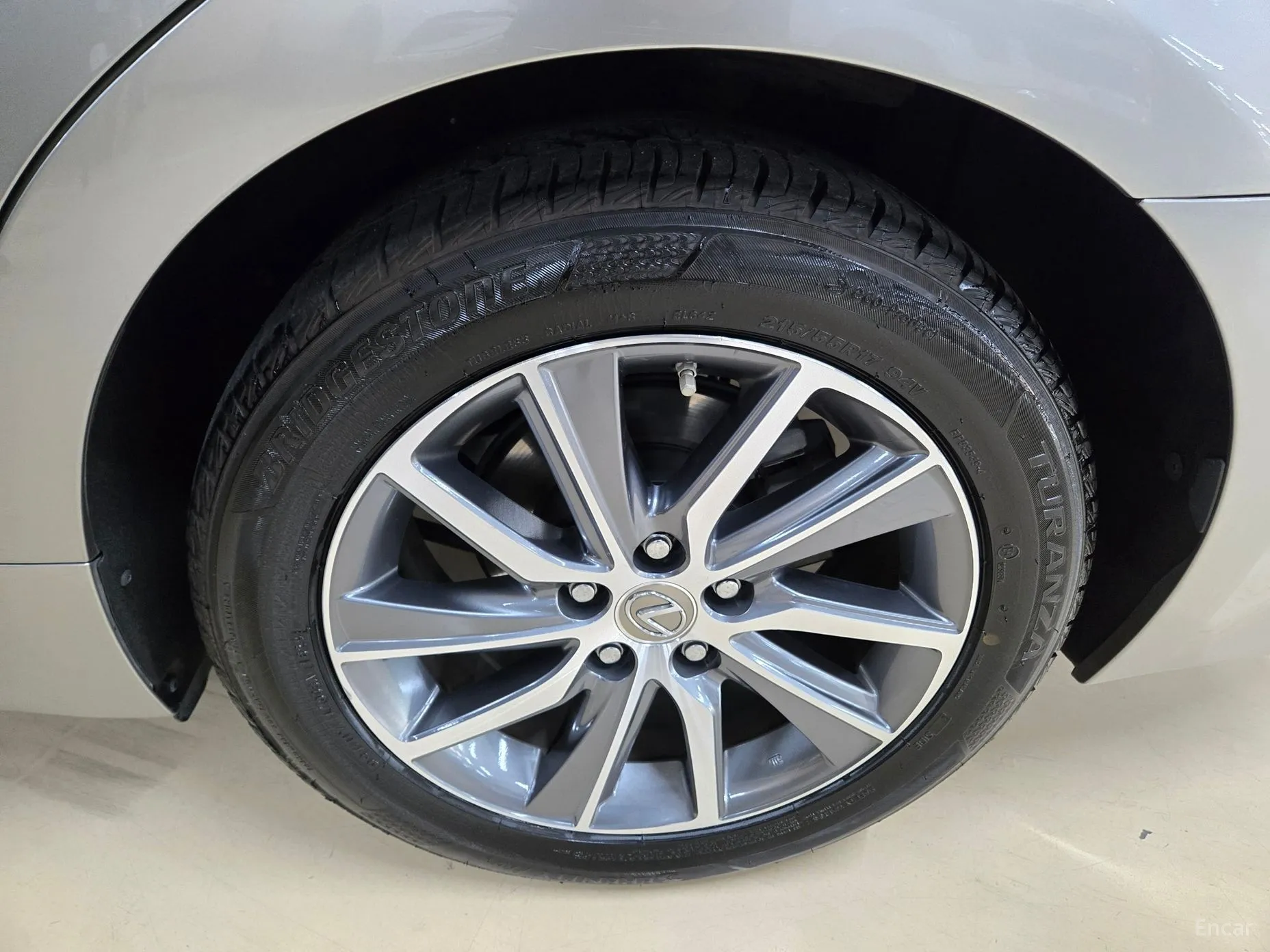 Lexus New ES300h превью 8