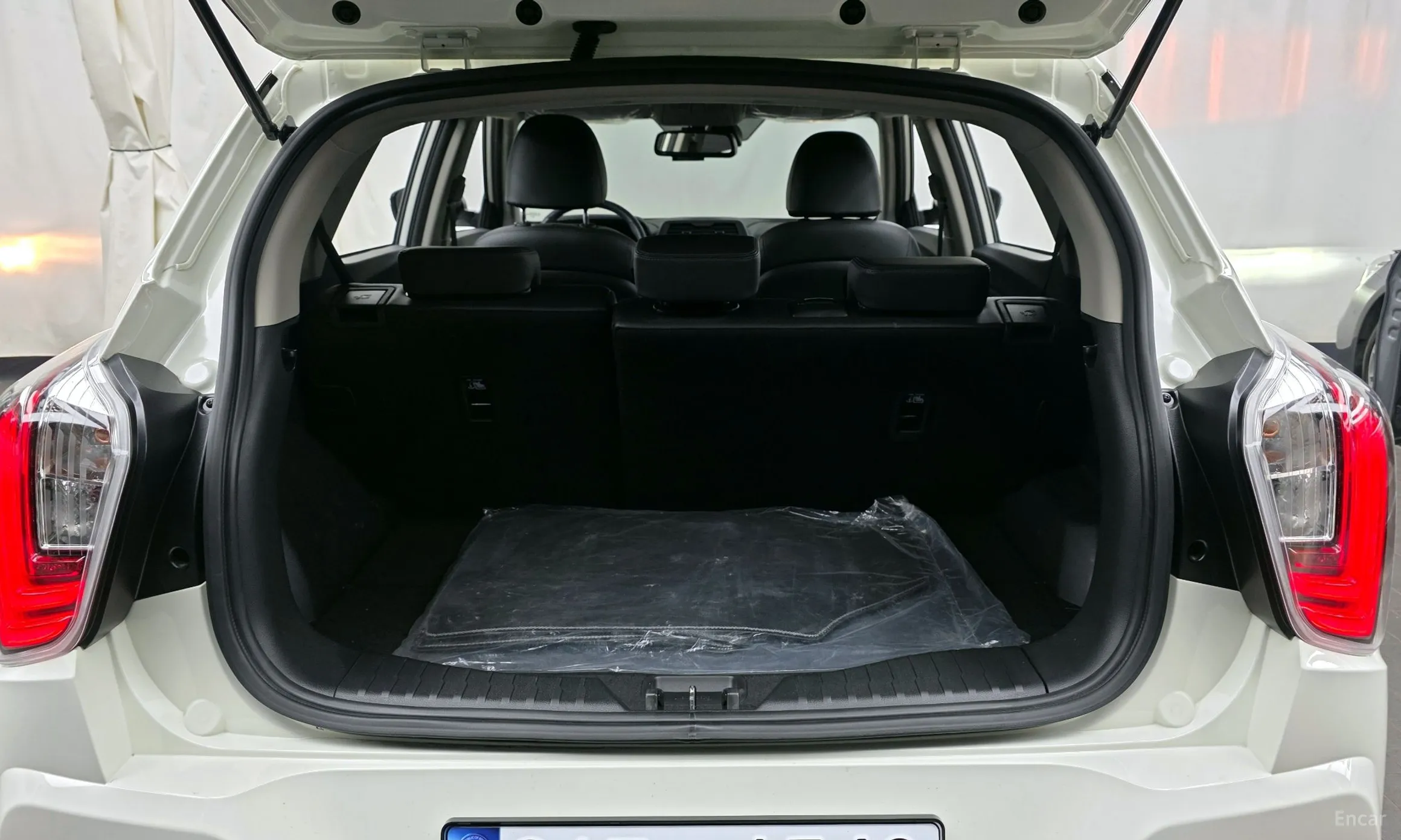 KG Mobility (SsangYong) Tivoli превью 20