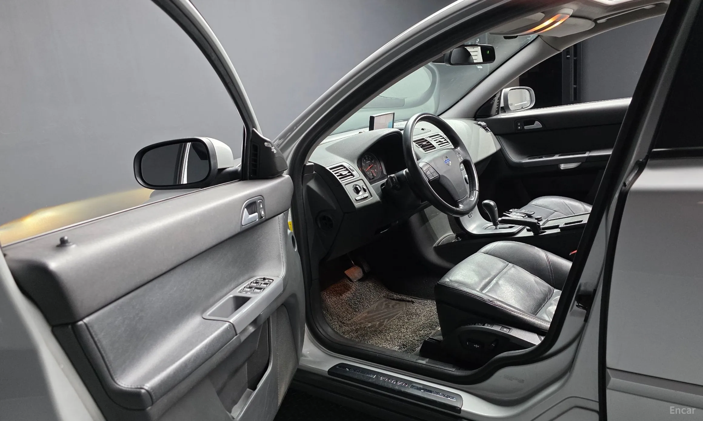 Volvo S40 превью 10