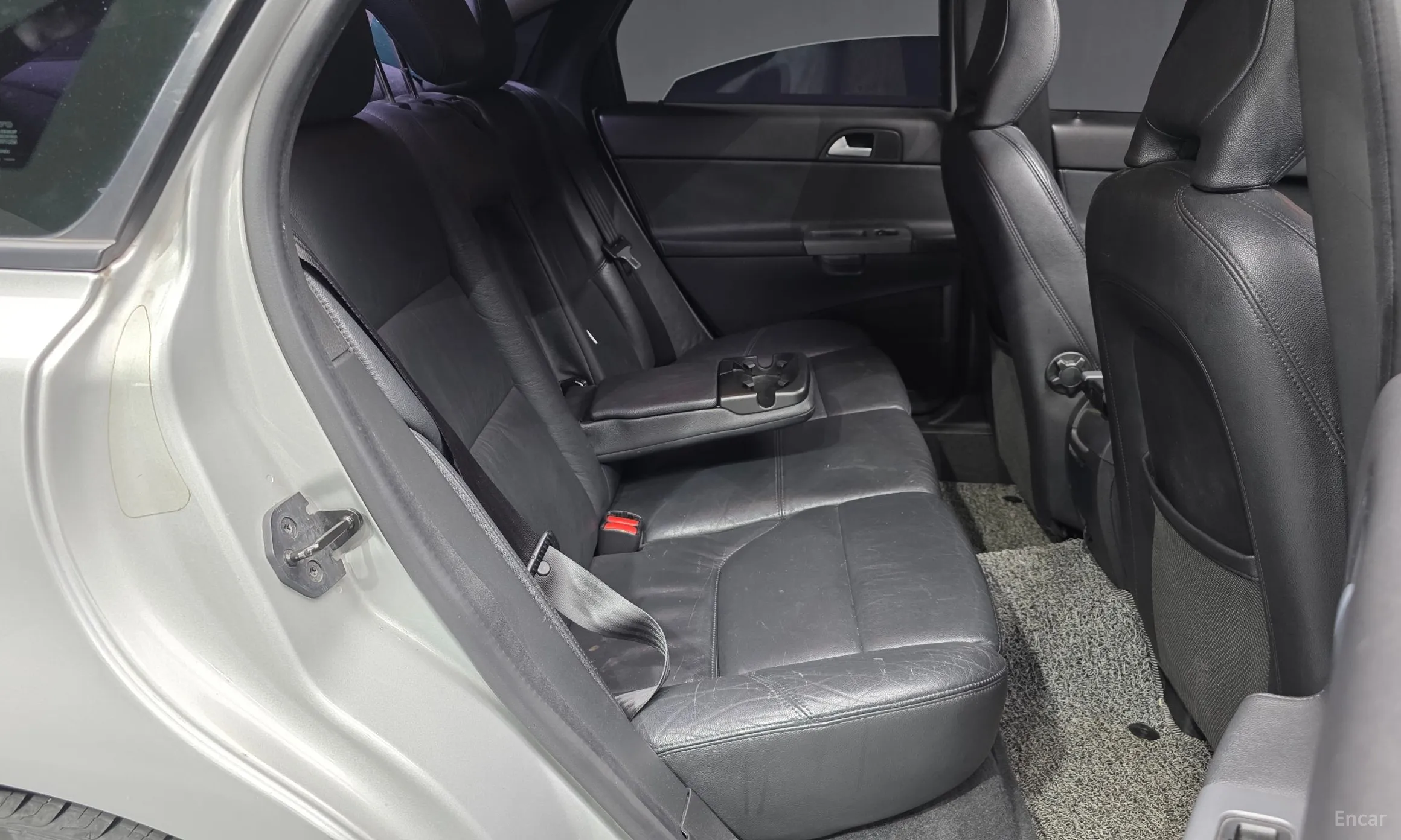 Volvo S40 превью 12
