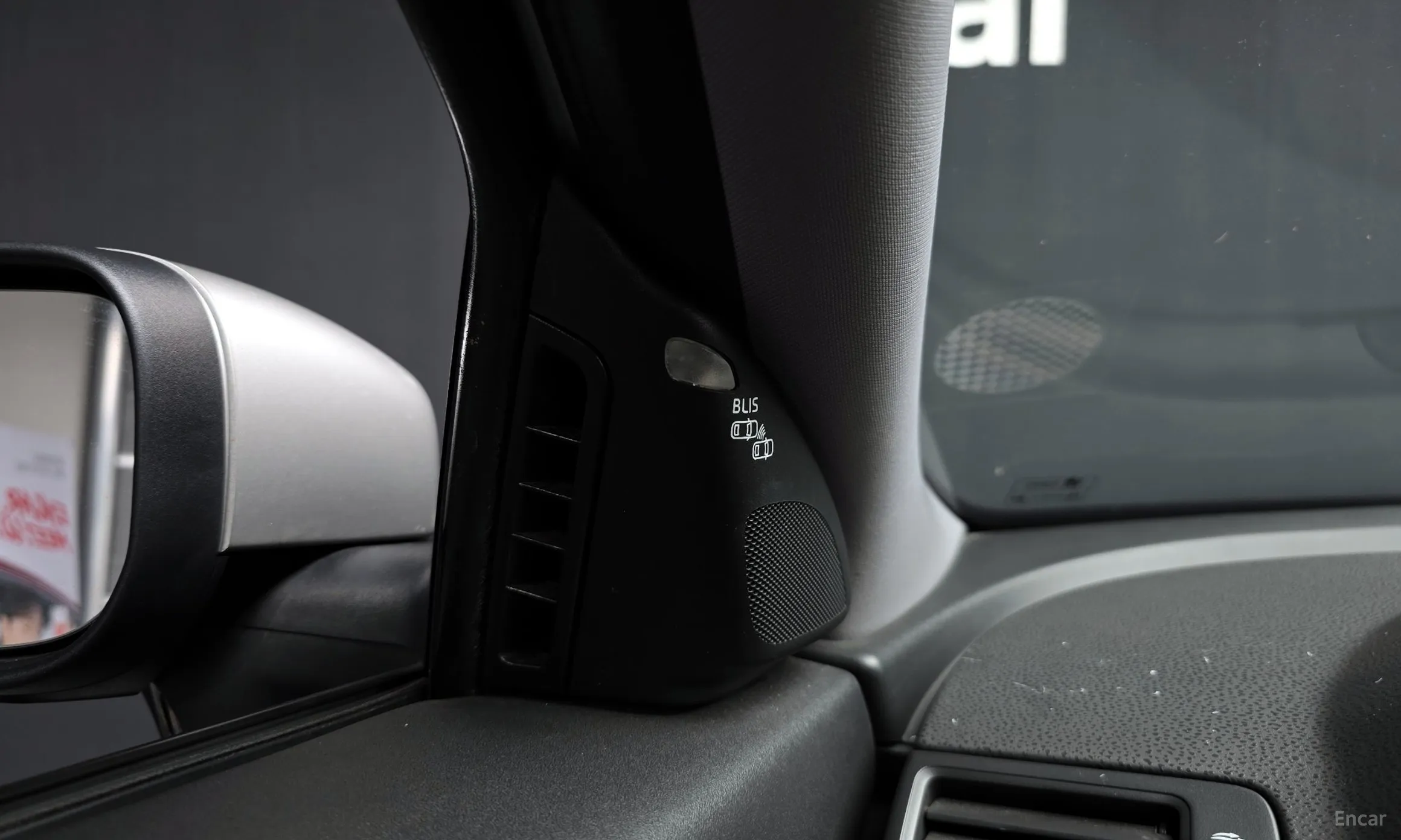 Volvo S40 превью 18