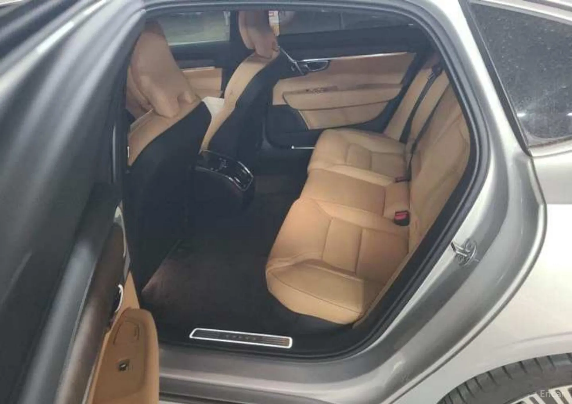 Volvo S90 превью 10