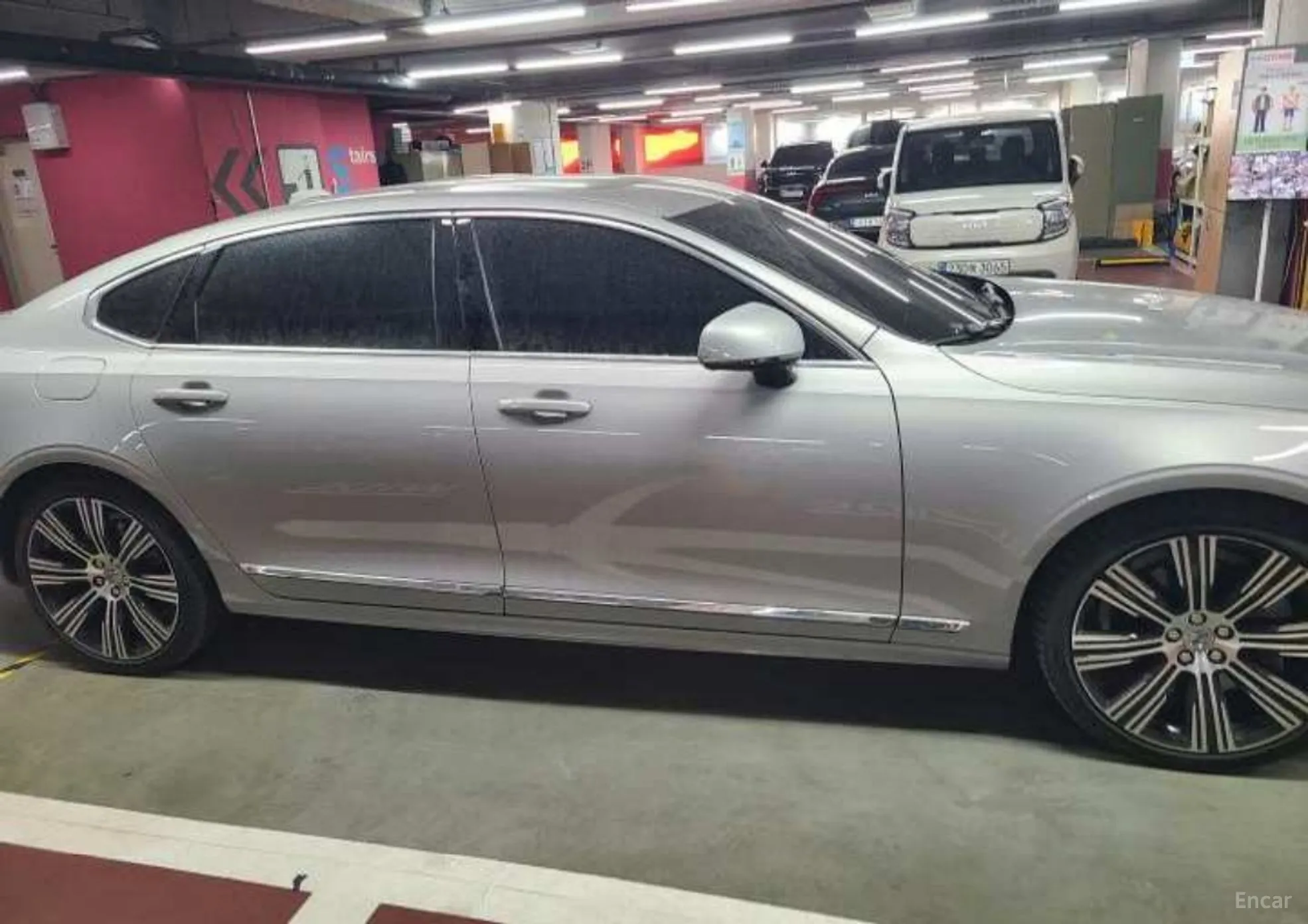 Volvo S90 превью 11