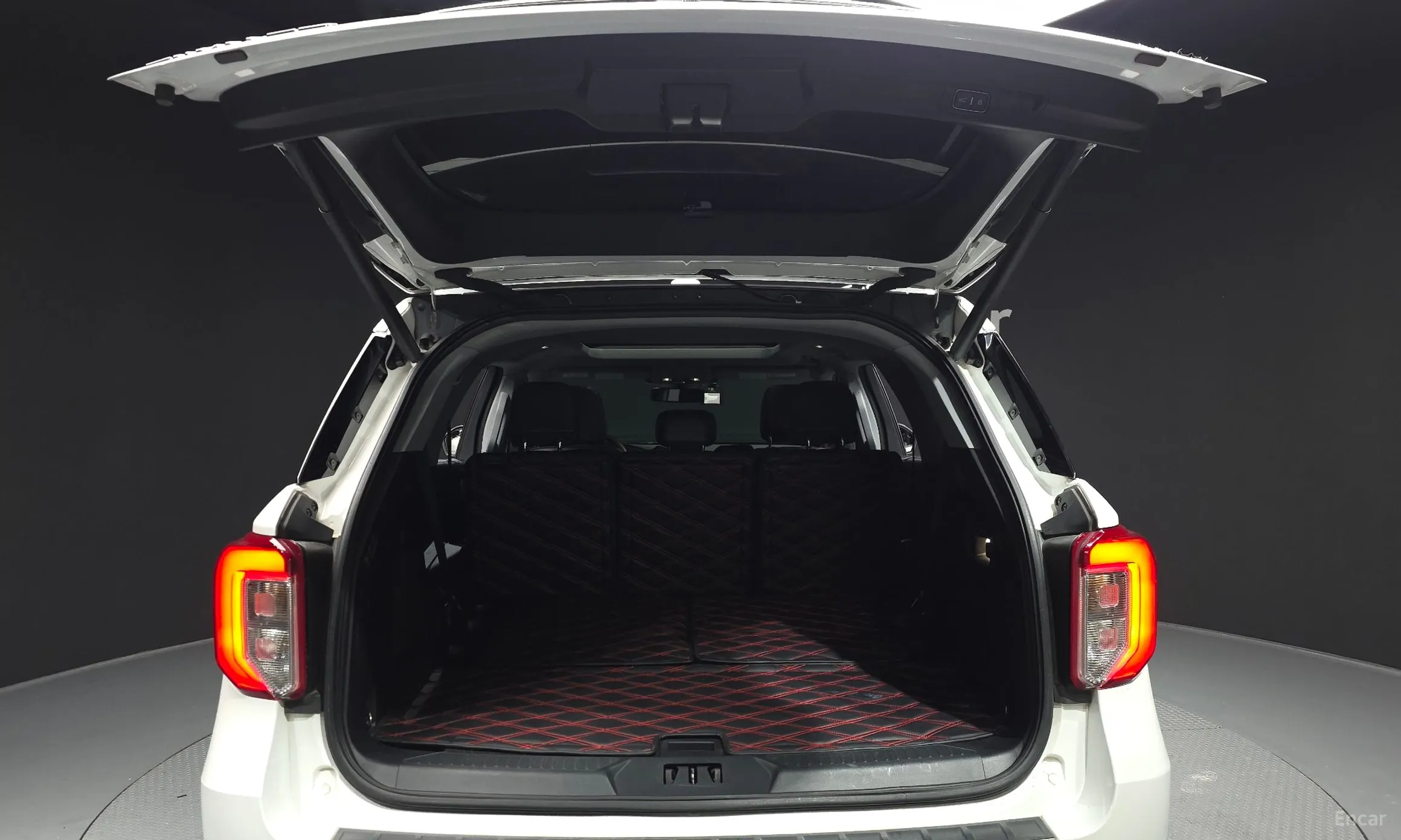 Ford Explorer 6th Generation превью 20