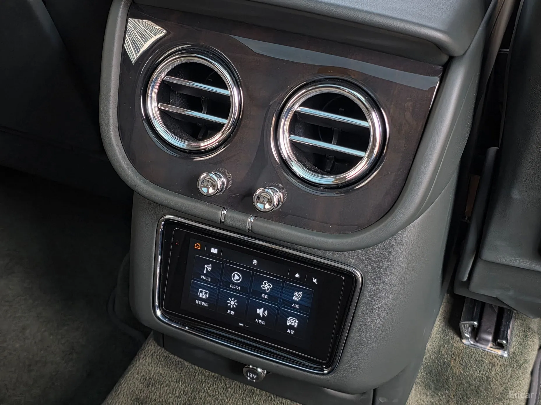 Bentley Bentayga превью 19