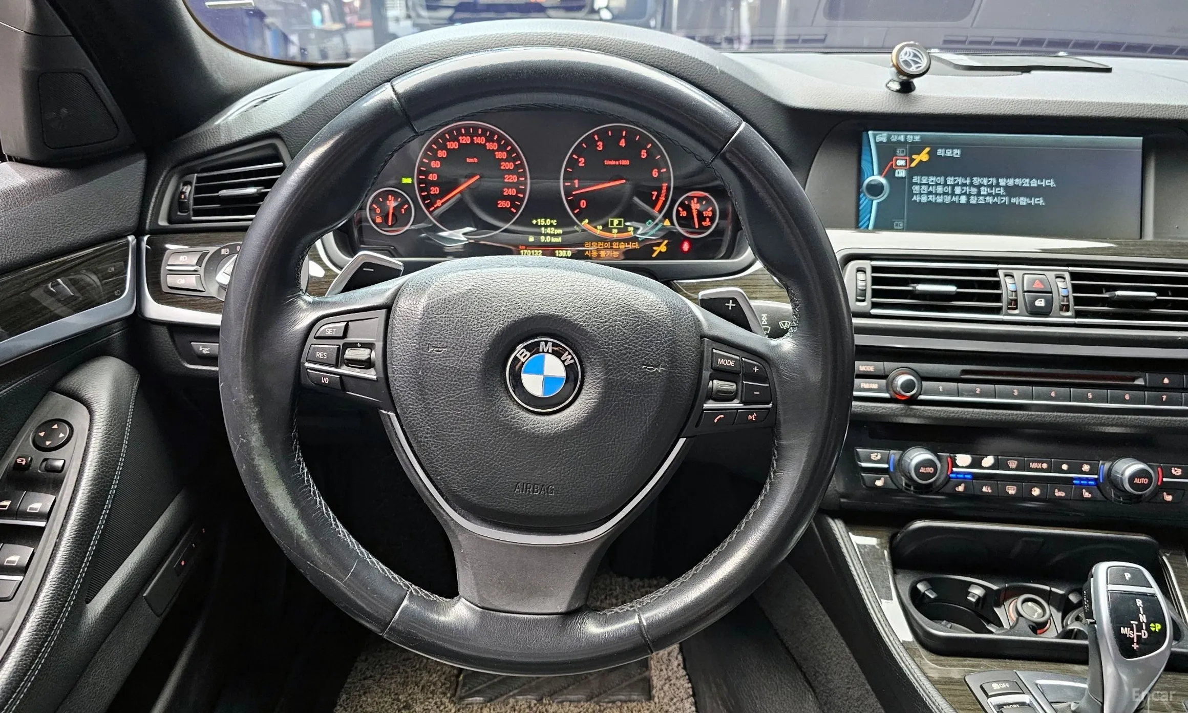 BMW 5 Series (F10) превью 13