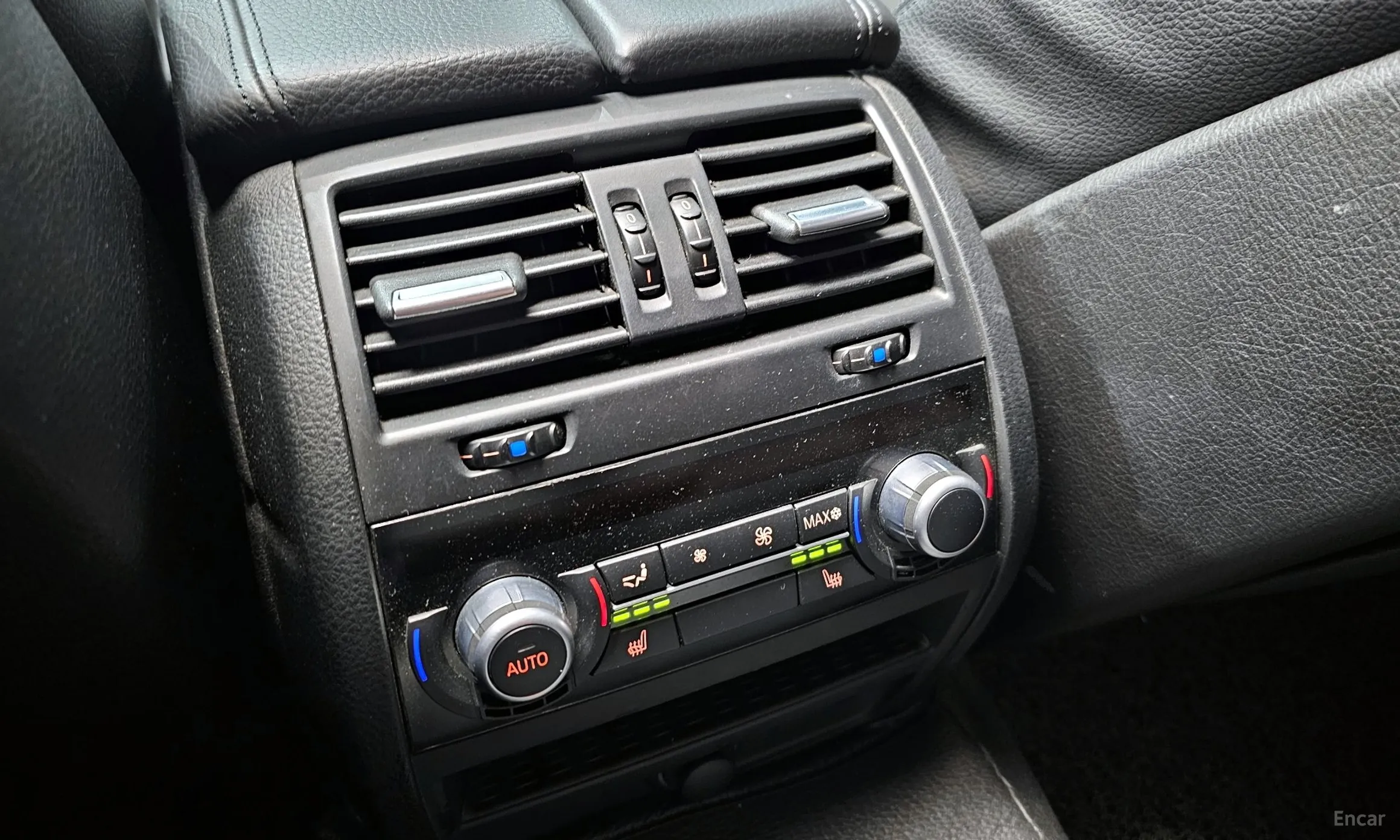 BMW 5 Series (F10) превью 17