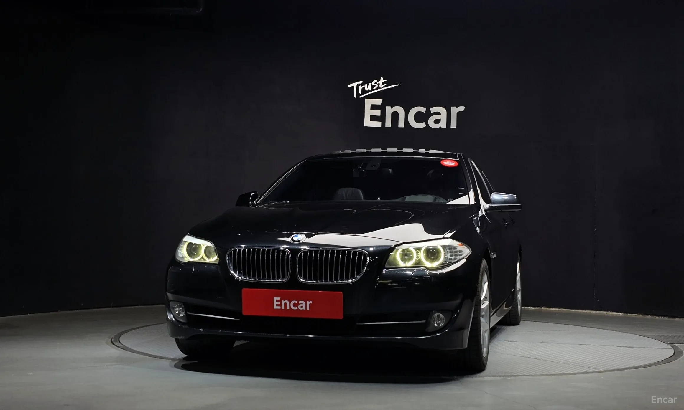 BMW 5 Series (F10) превью 3