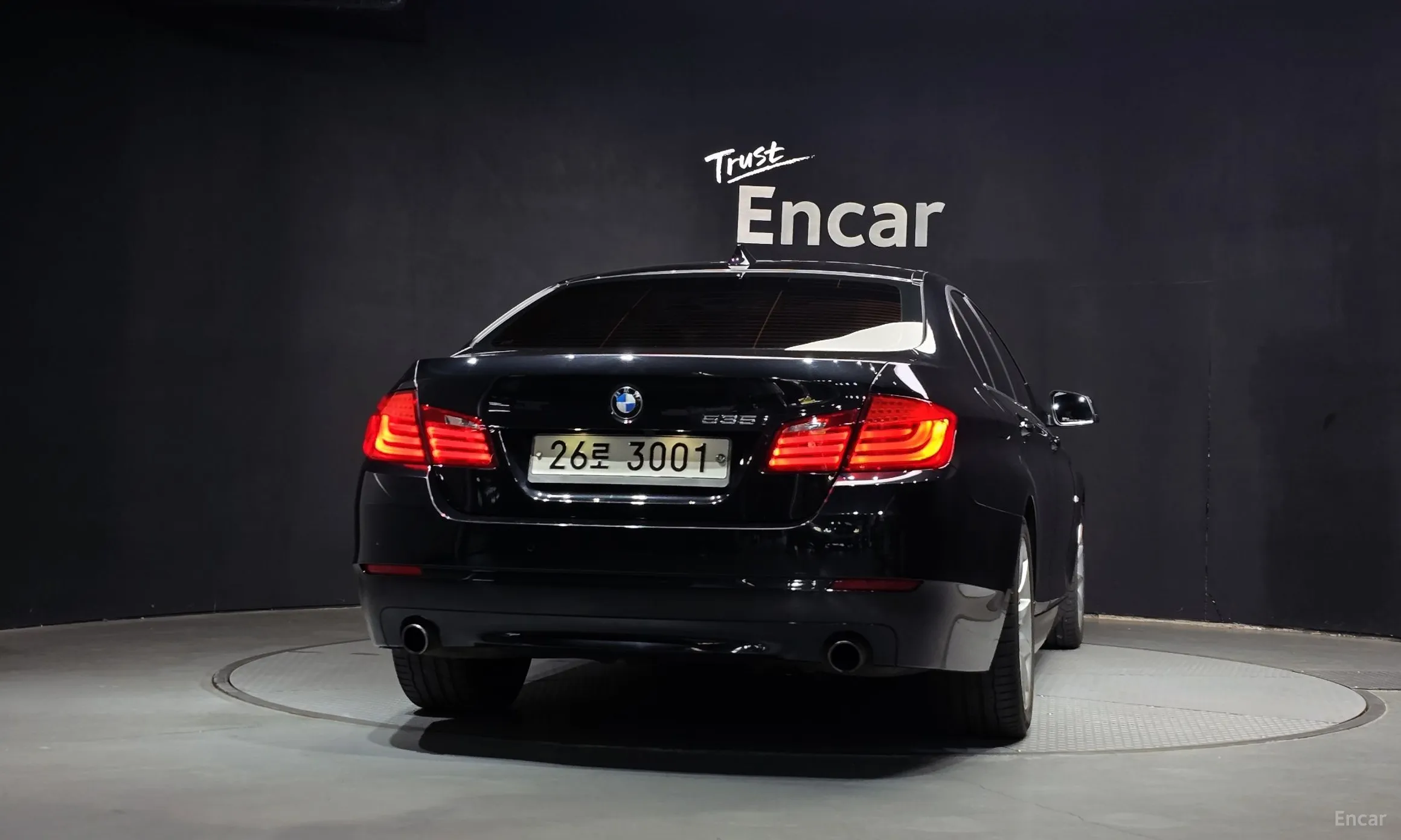 BMW 5 Series (F10) превью 4