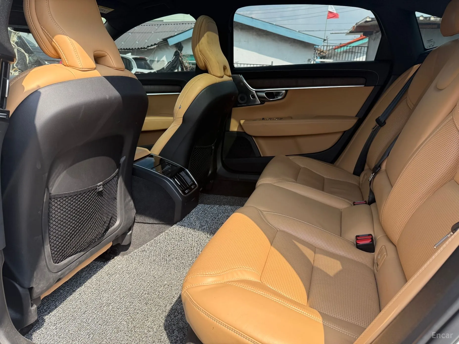 Volvo S90 превью 10
