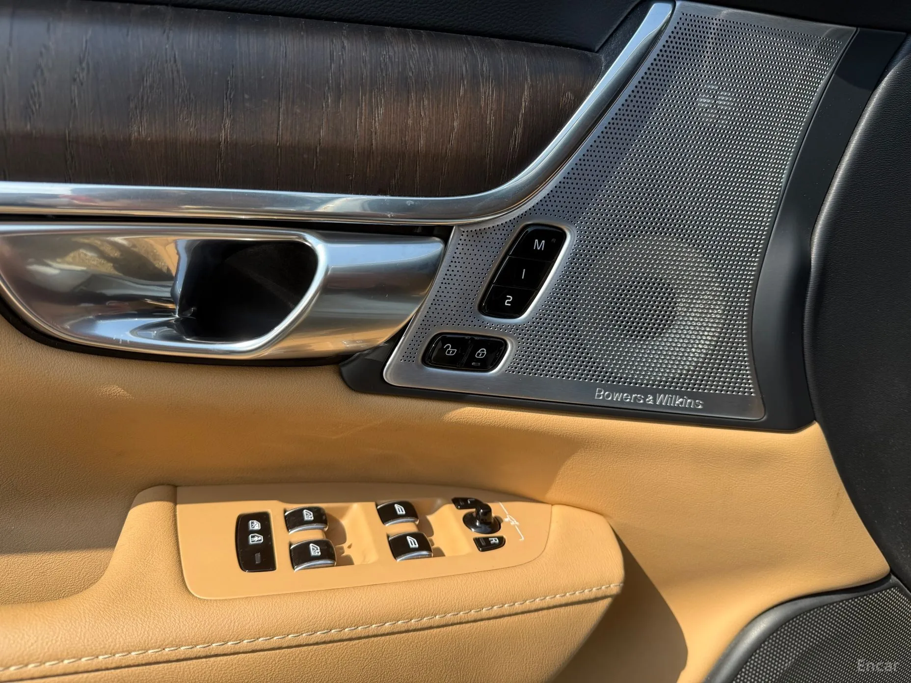 Volvo S90 превью 6