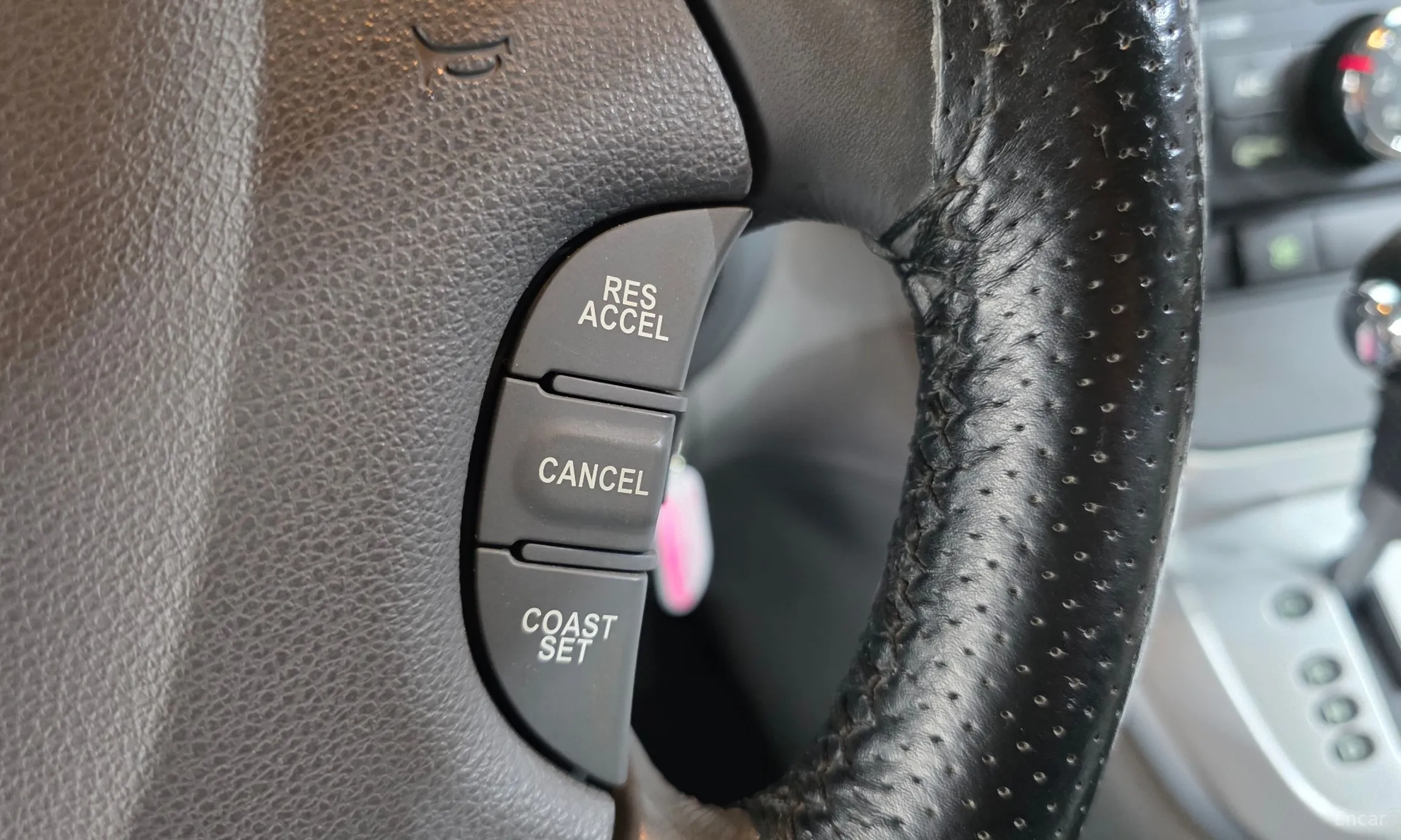 Kia Carnival R превью 15