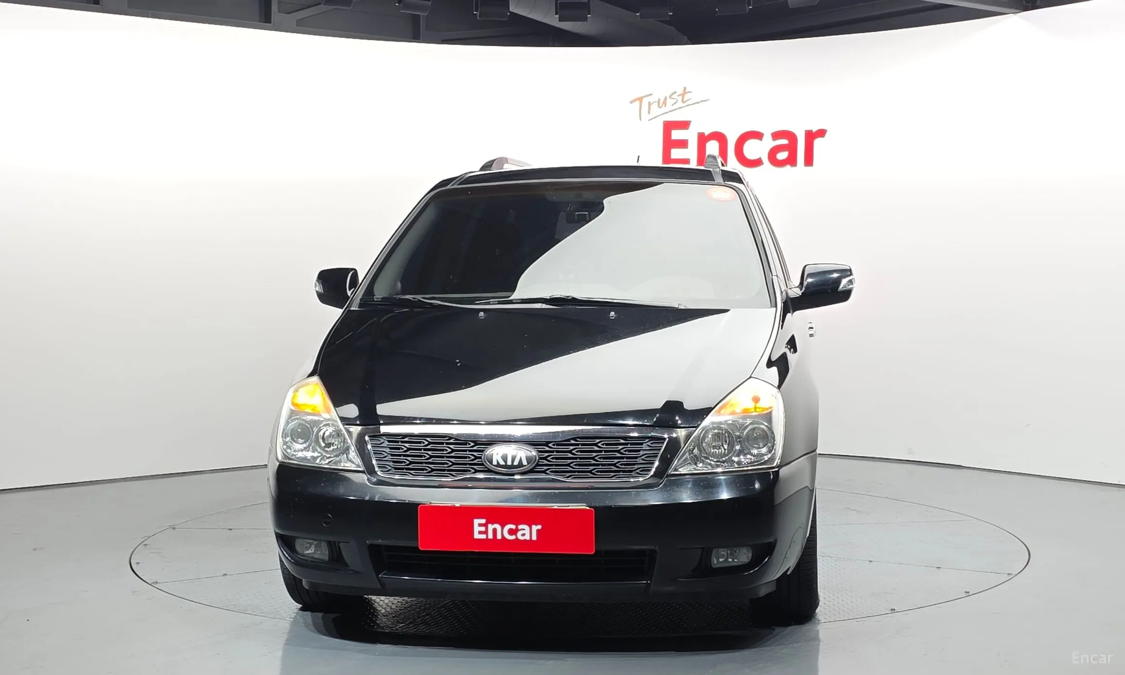 Kia Carnival R превью 3