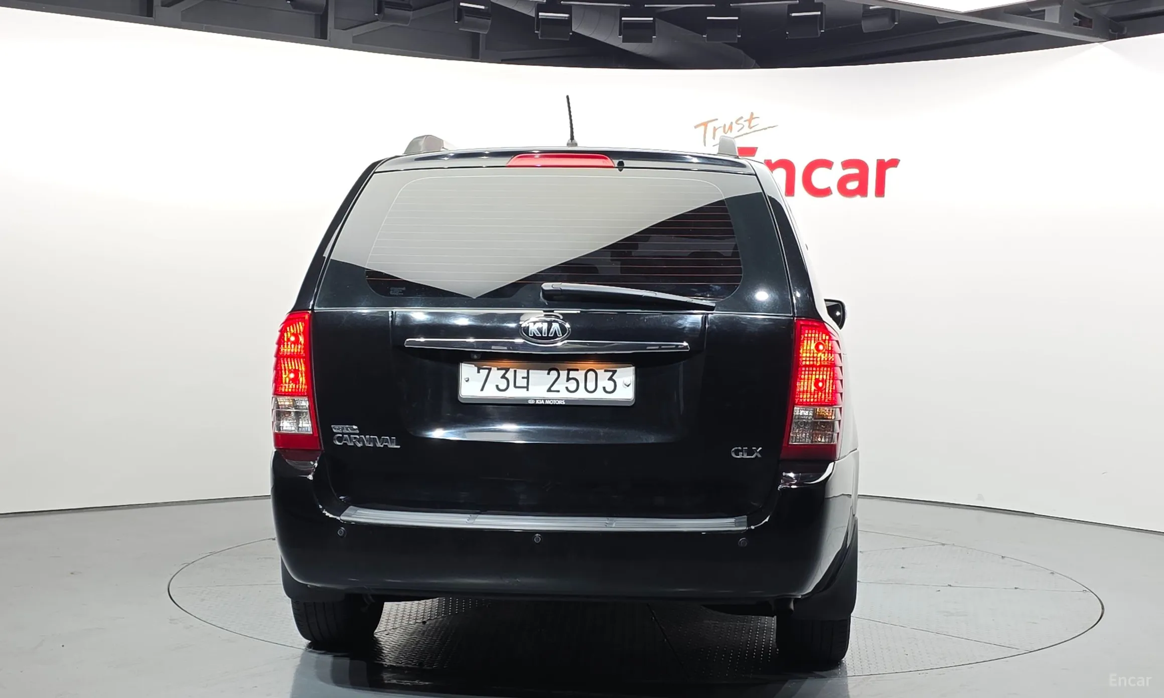 Kia Carnival R превью 4