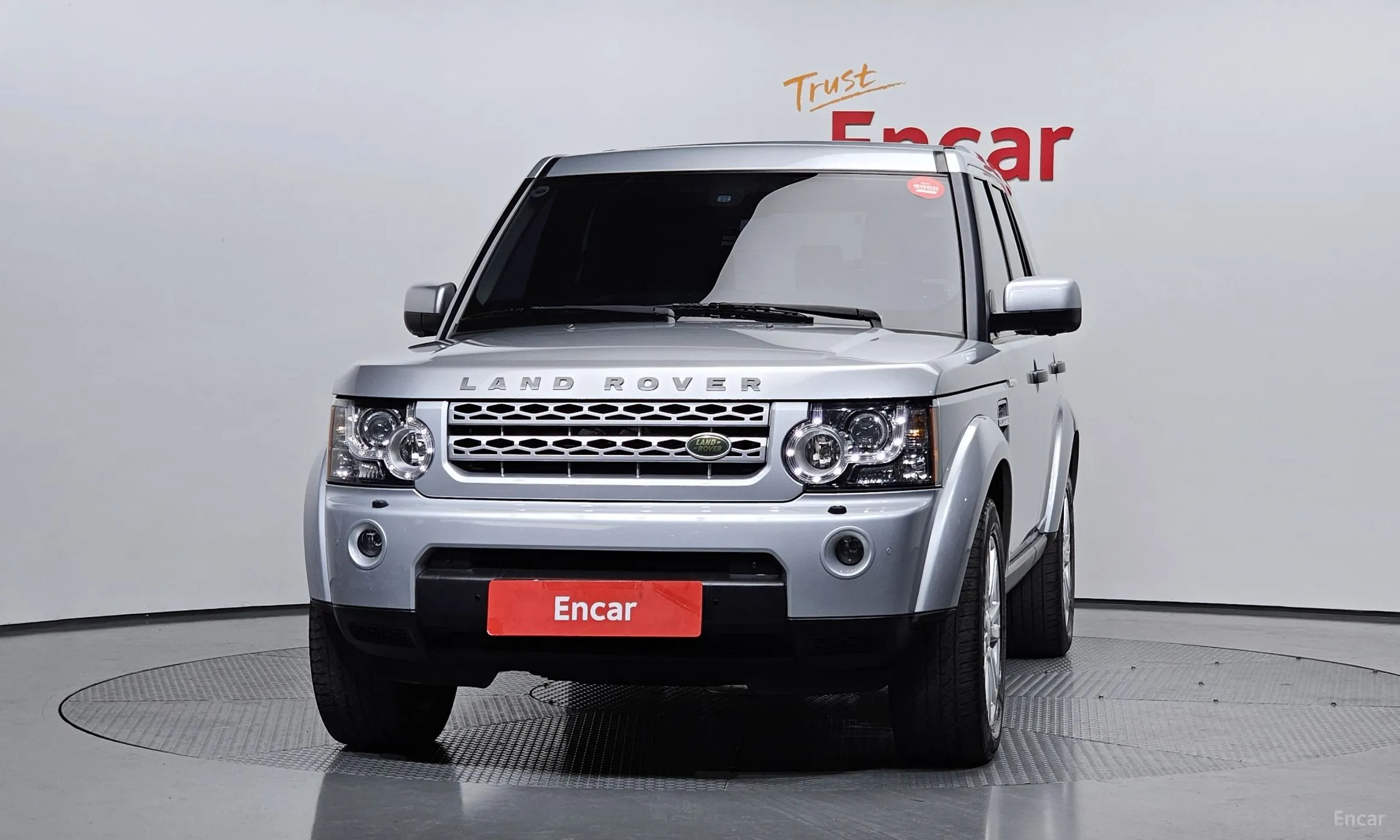 Land Rover Discovery 4 превью 3