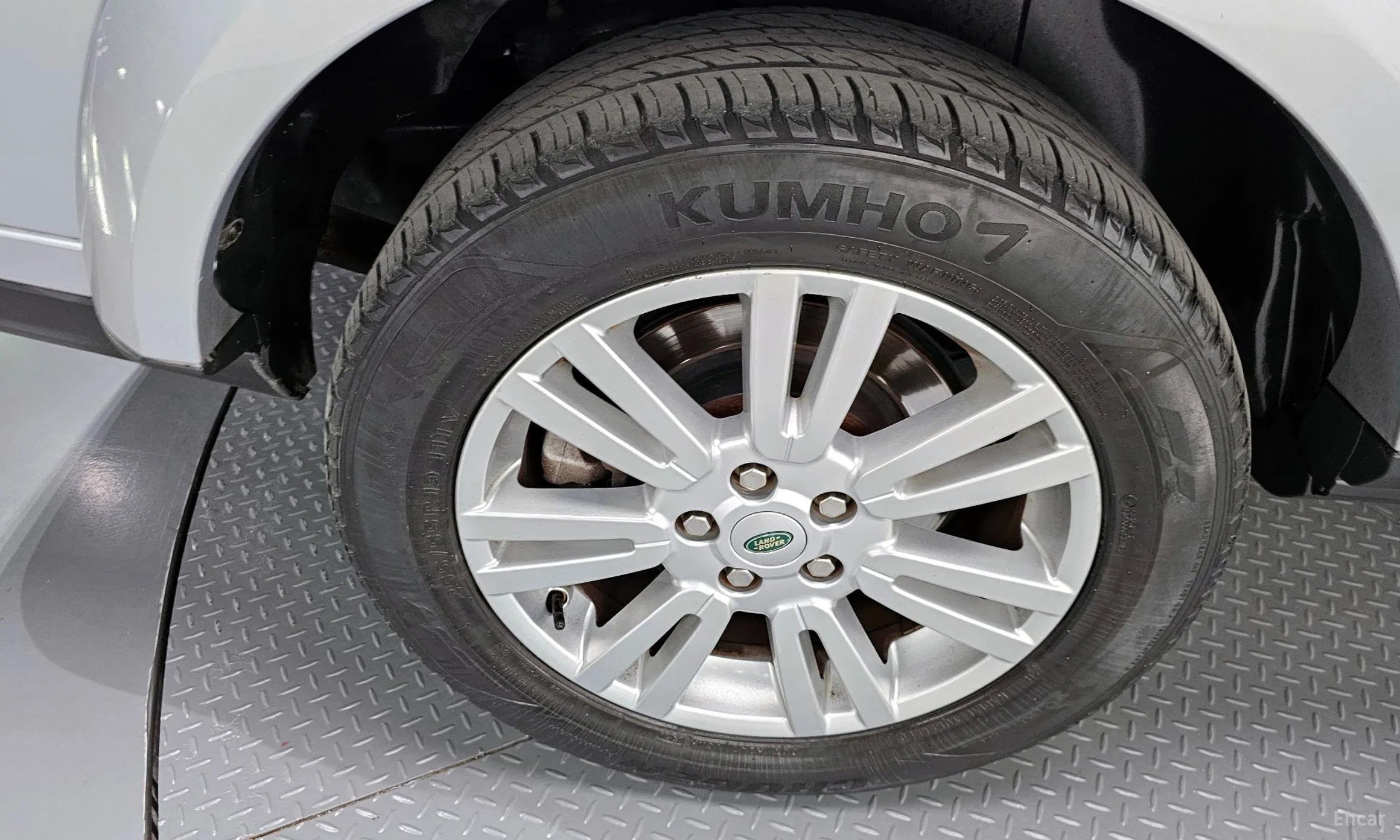 Land Rover Discovery 4 превью 5