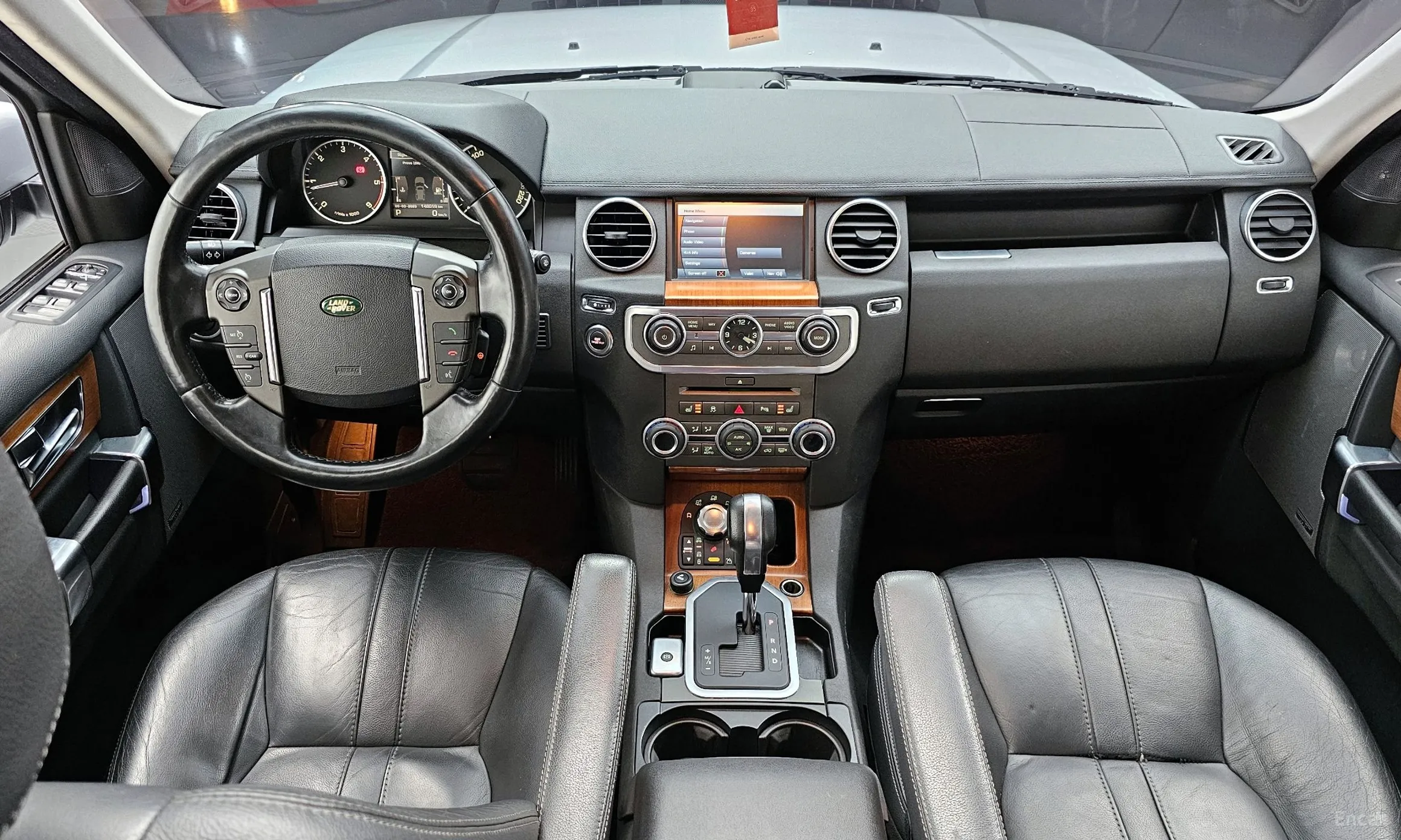 Land Rover Discovery 4 превью 7