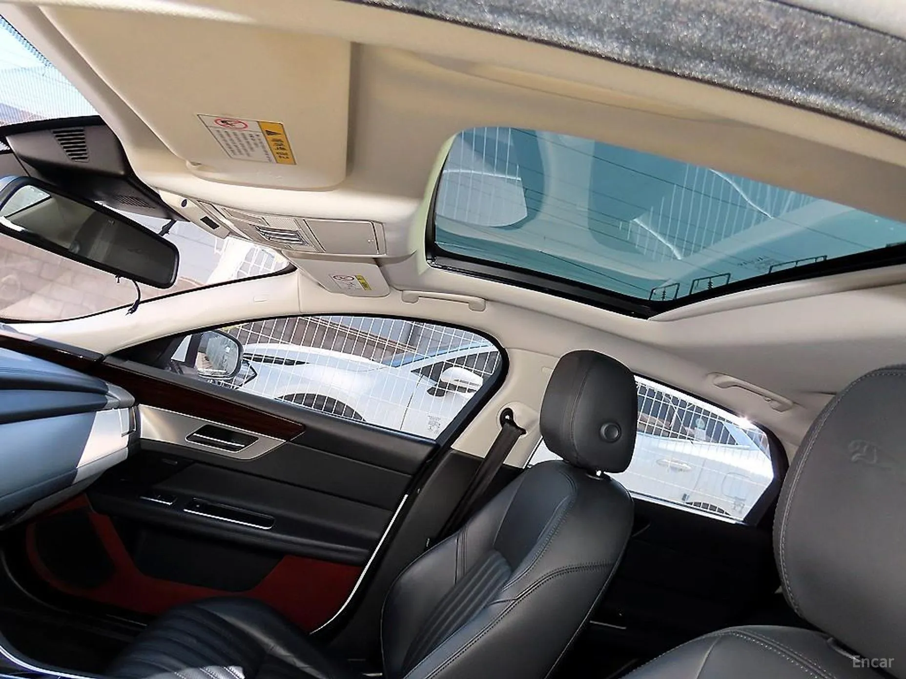 Jaguar XF (x260) превью 17