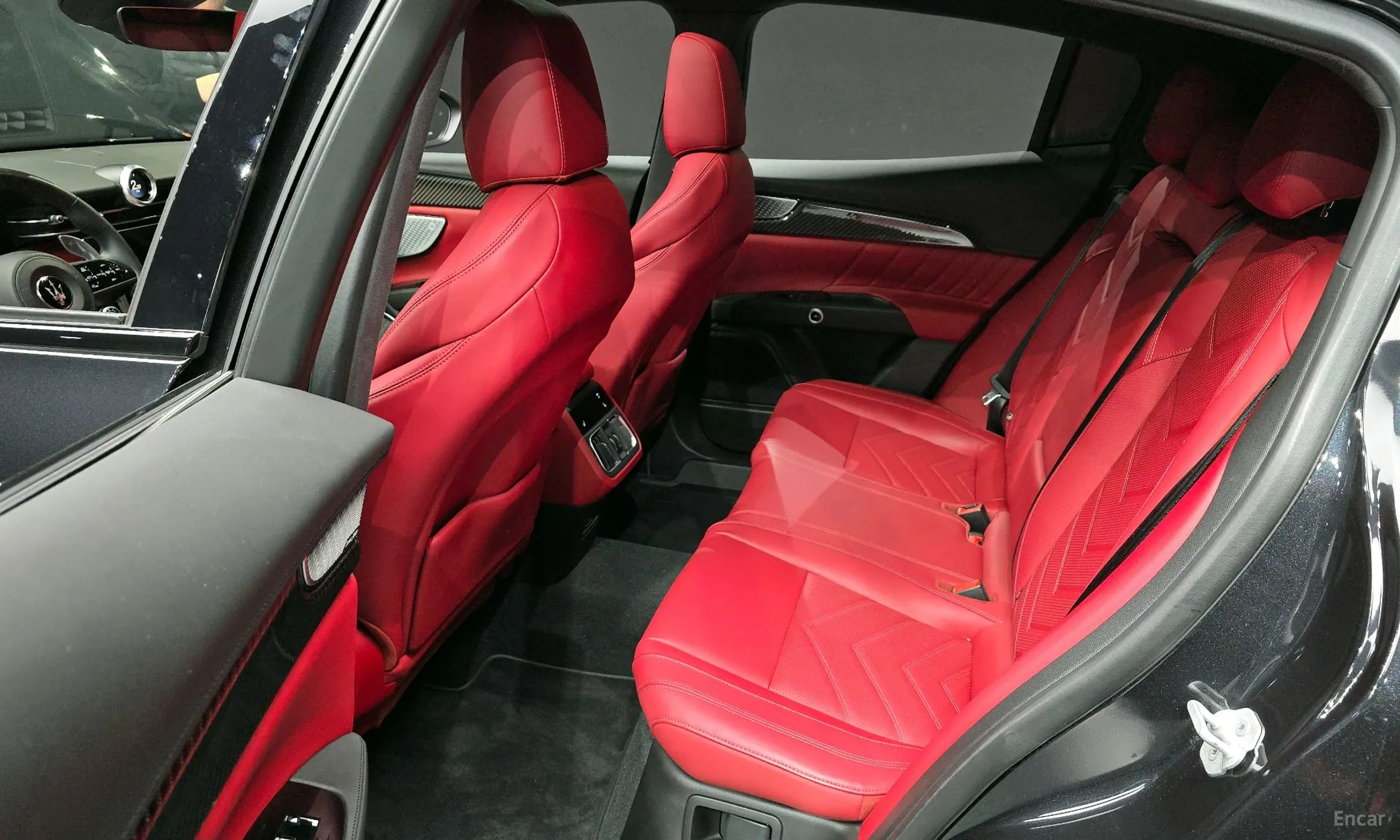 Maserati Grekale превью 12