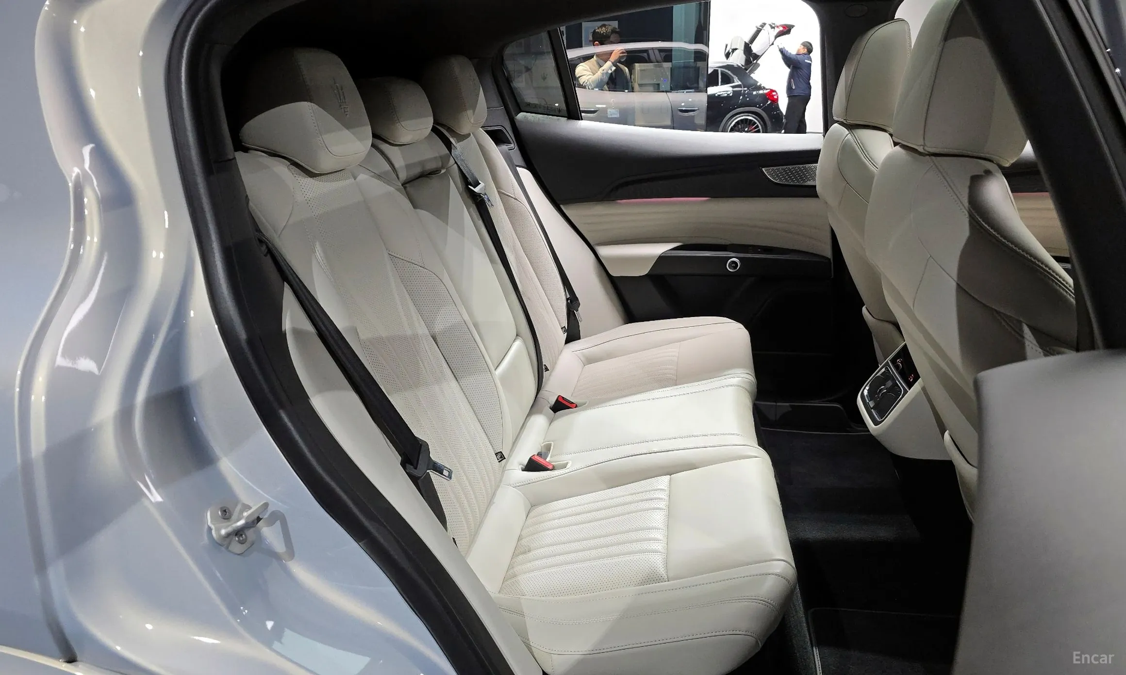 Maserati Grekale превью 12