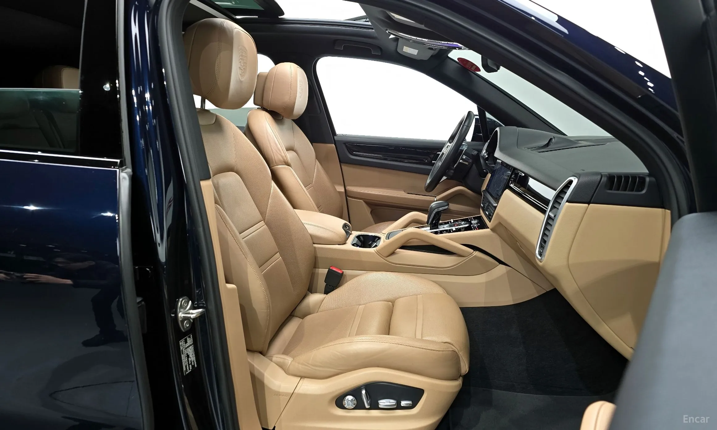 Porsche Cayenne (PO536) превью 10